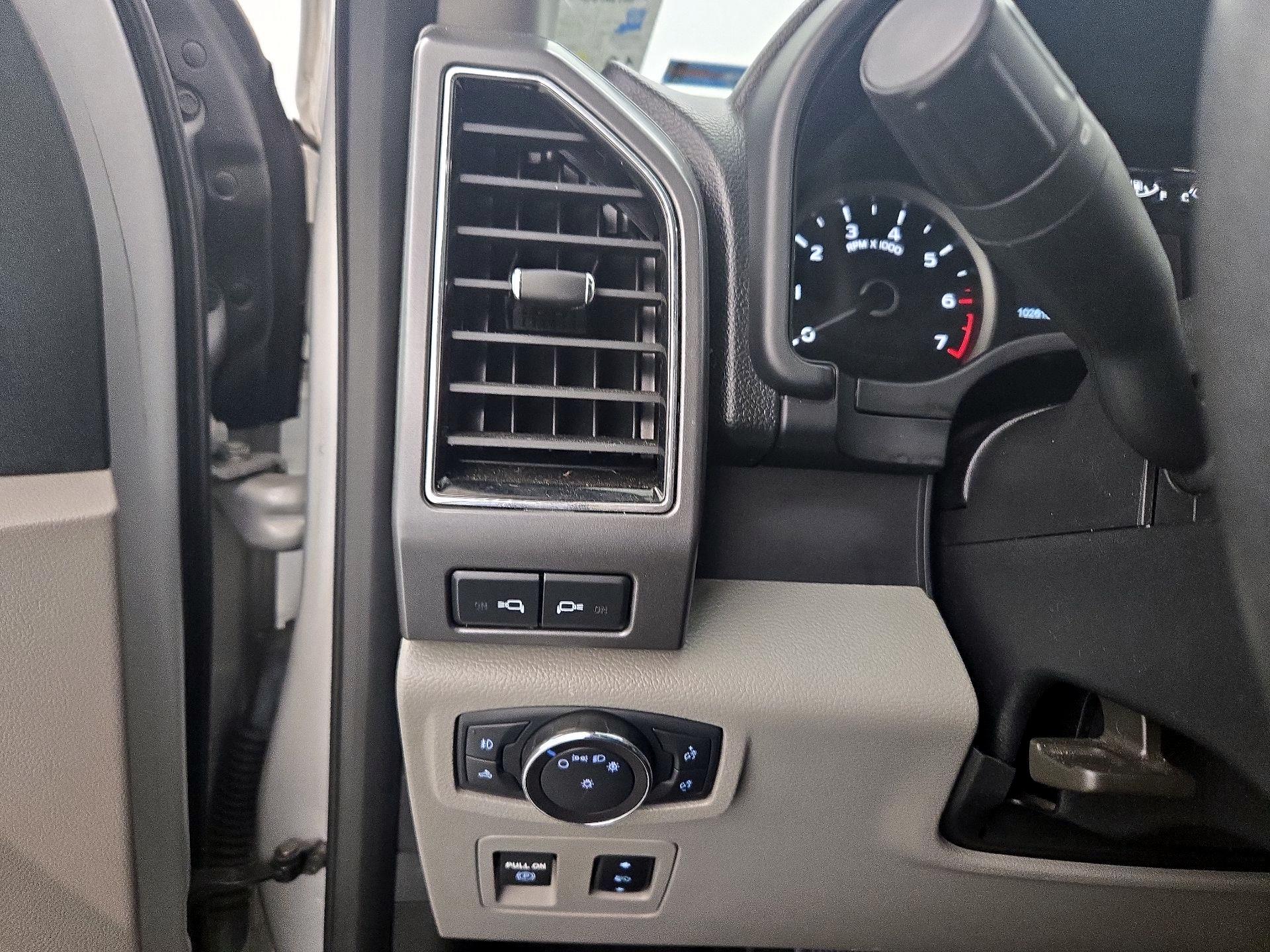 Thumbnail: 2018 Ford F-150 - 13