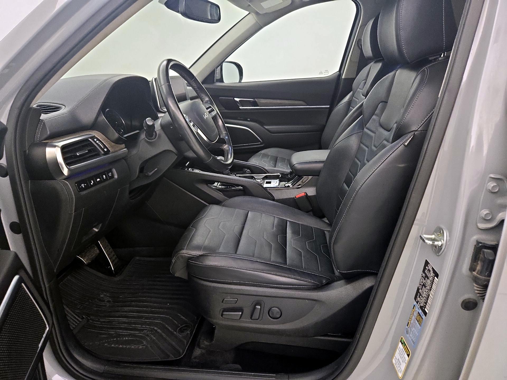 Thumbnail: 2022 Kia Telluride - 11