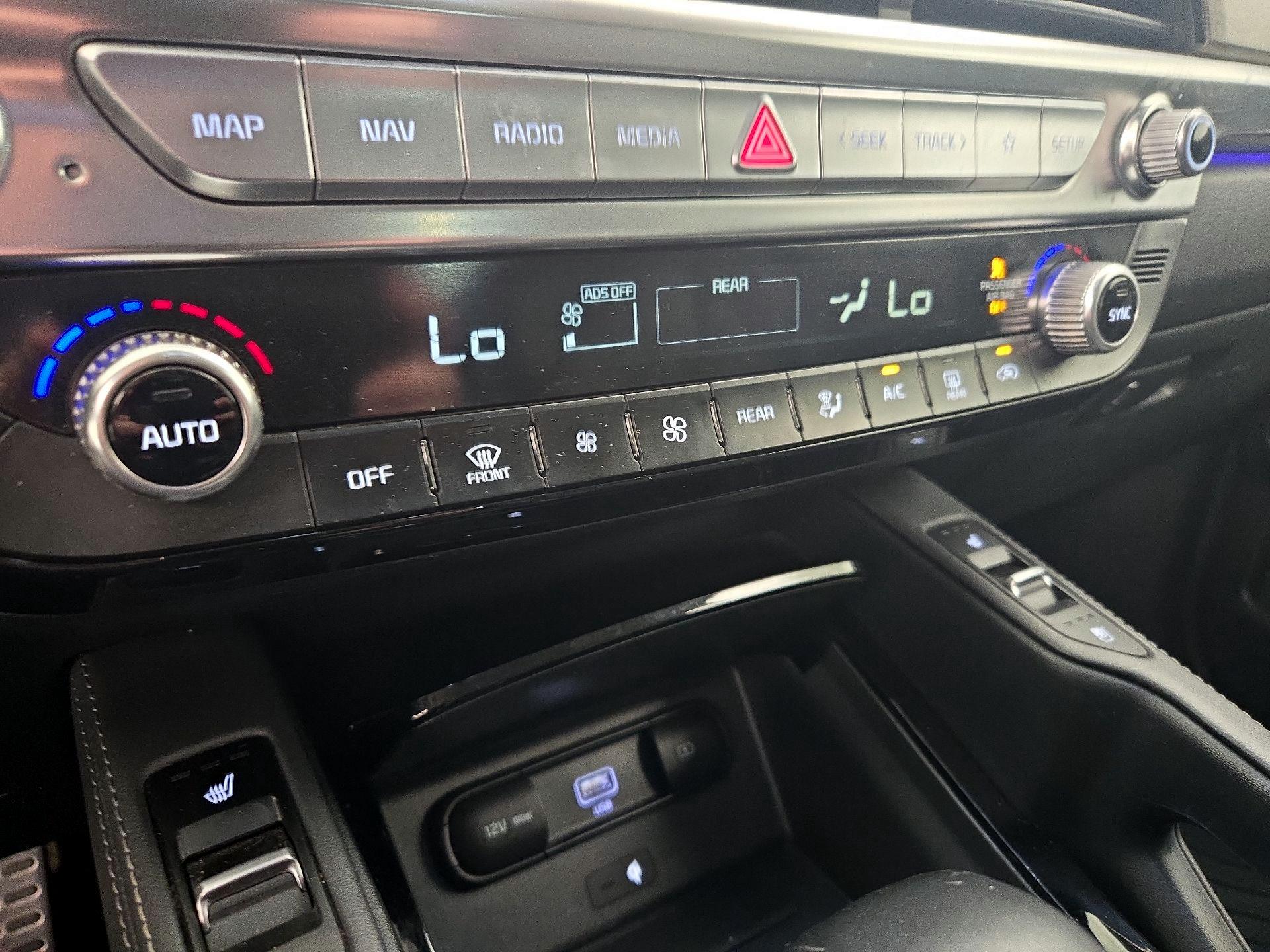 Thumbnail: 2022 Kia Telluride - 17