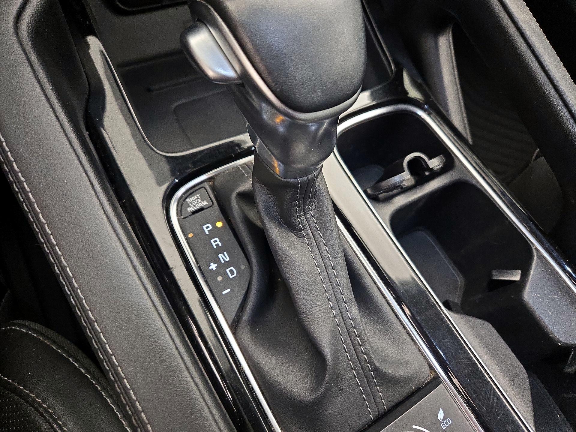 Thumbnail: 2022 Kia Telluride - 18