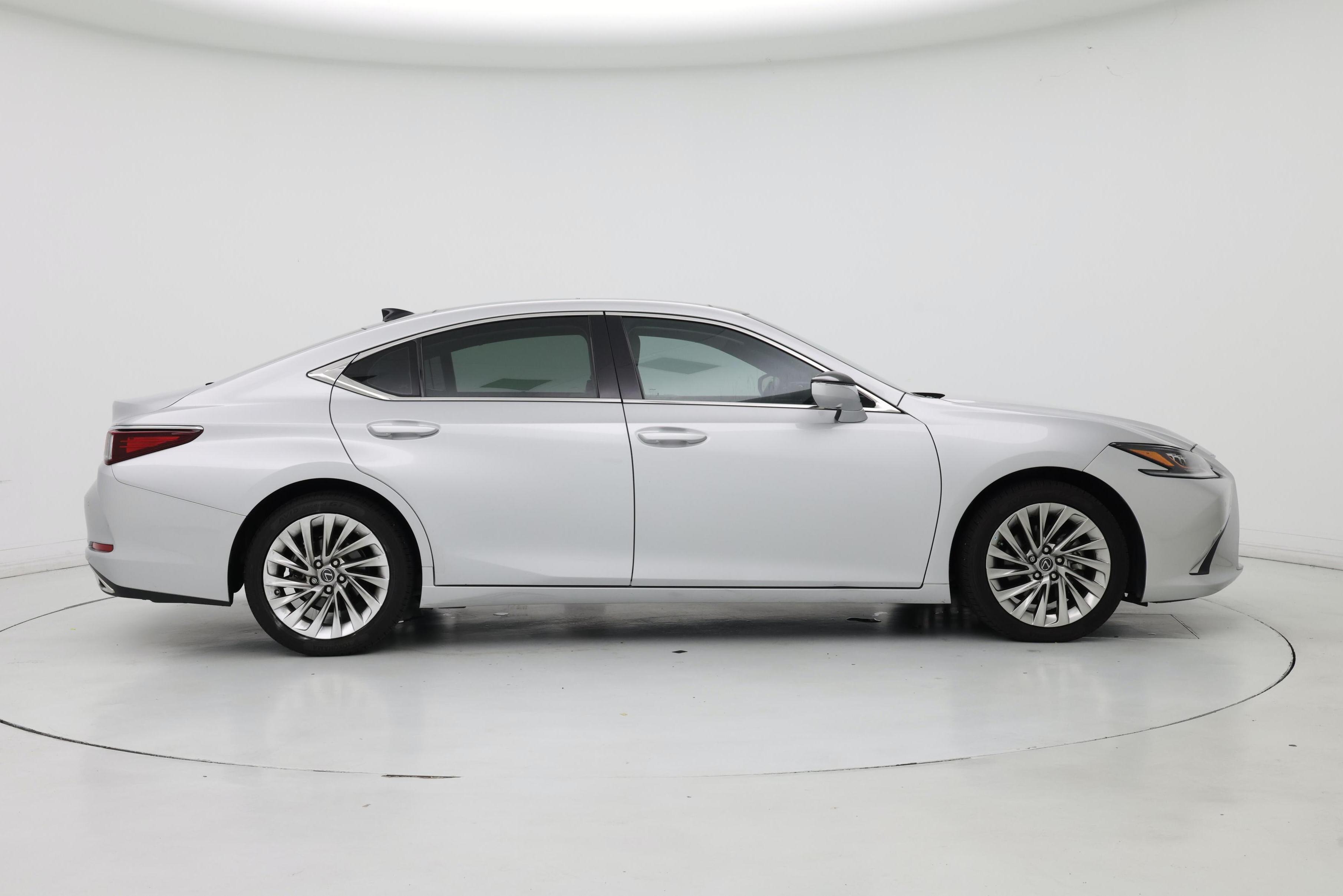 Thumbnail: 2019 Lexus ES - 7