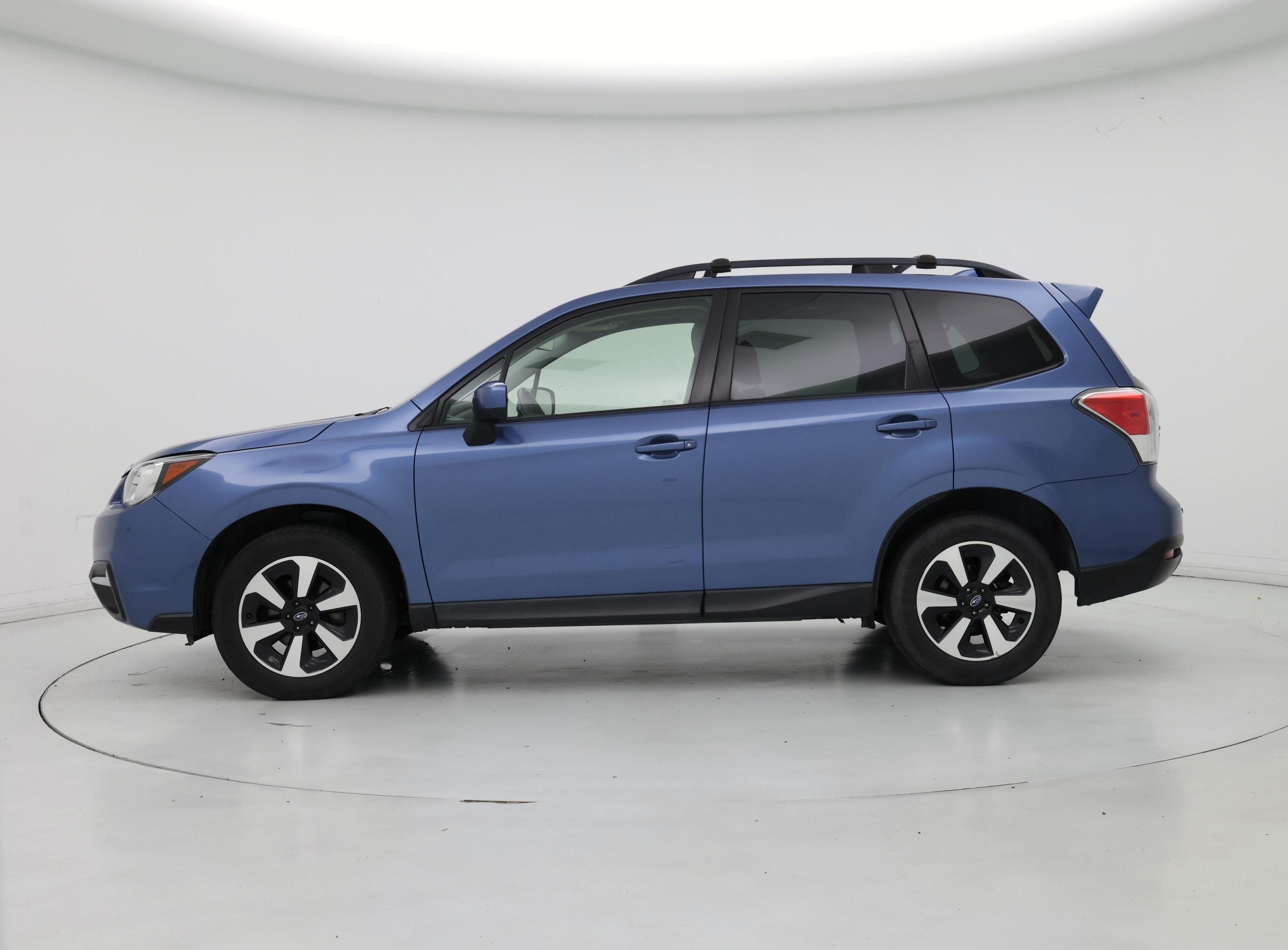 Thumbnail: 2017 Subaru Forester - 3