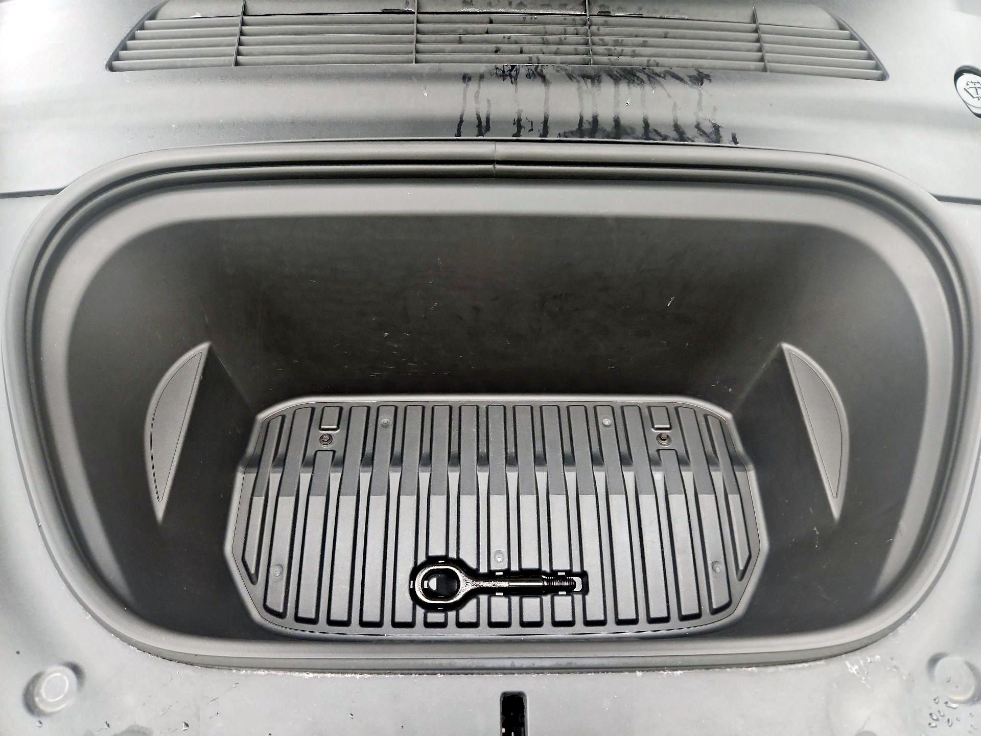 Thumbnail: 2023 Tesla Model Y - 20