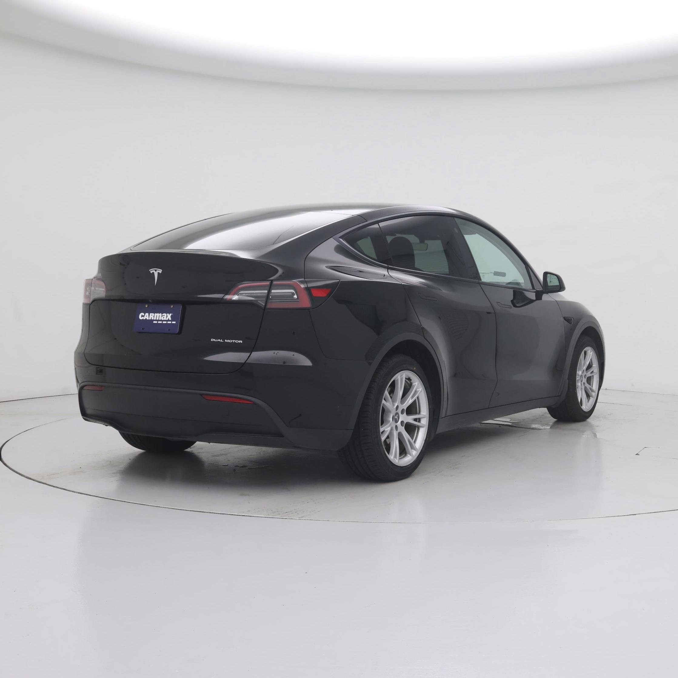 Thumbnail: 2023 Tesla Model Y - 8