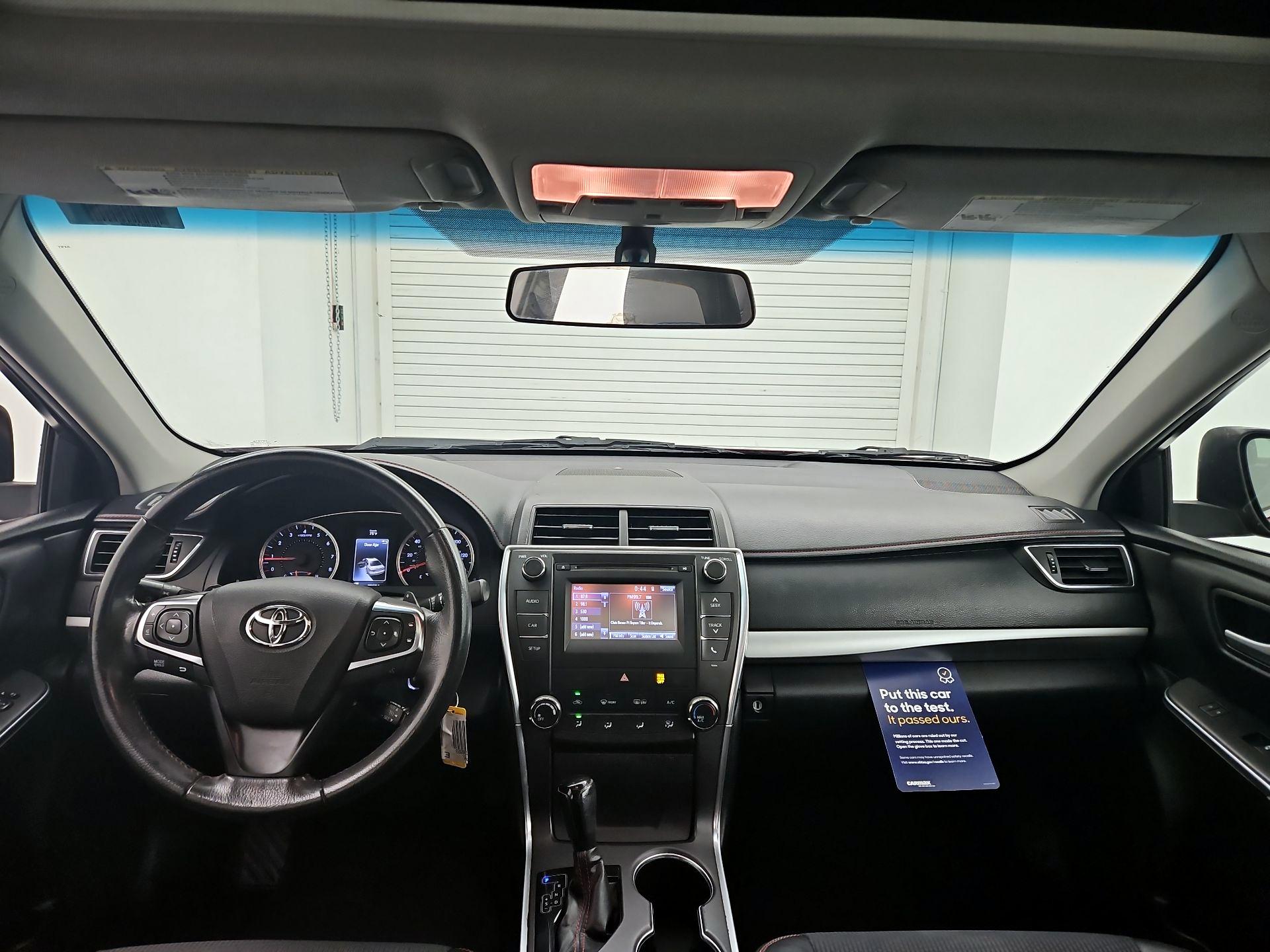 Thumbnail: 2017 Toyota Camry - 9