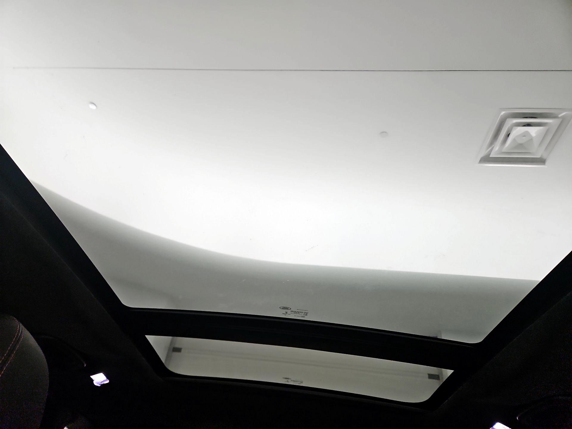 Thumbnail: 2019 Jaguar F-Pace - 20