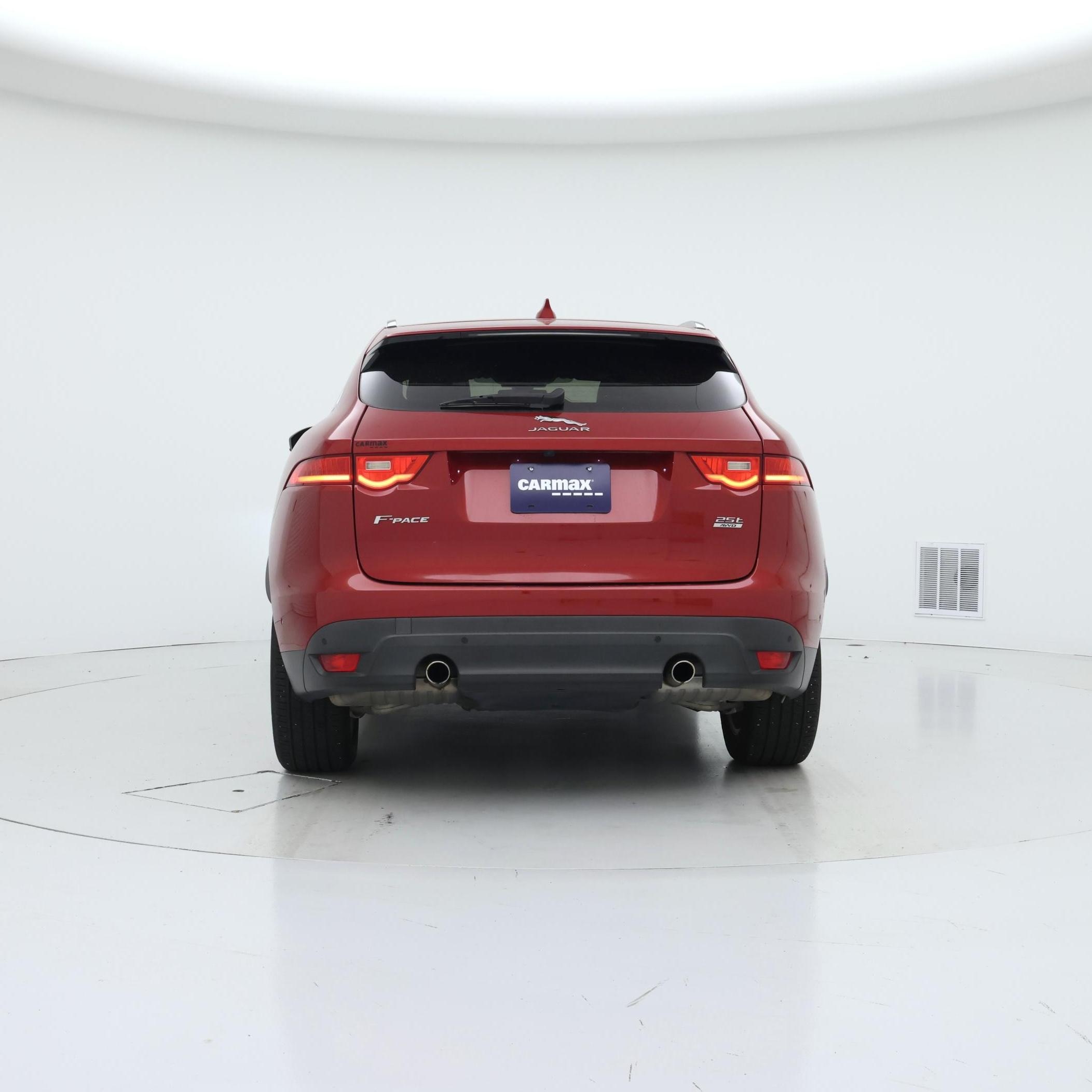 Thumbnail: 2019 Jaguar F-Pace - 6