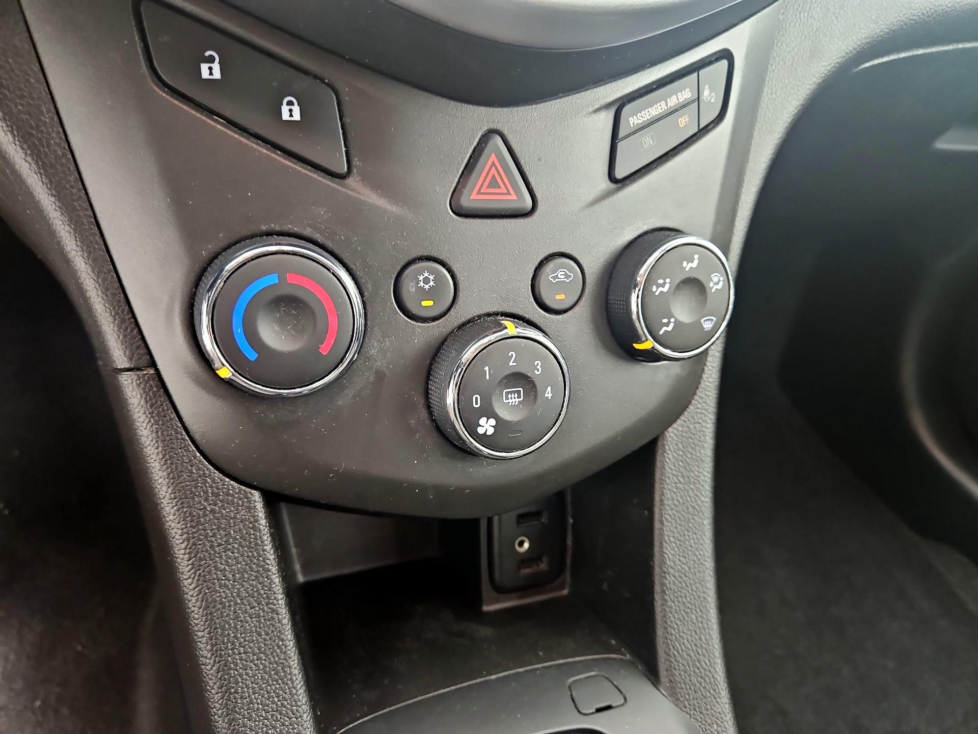 Thumbnail: 2019 Chevrolet Sonic - 16