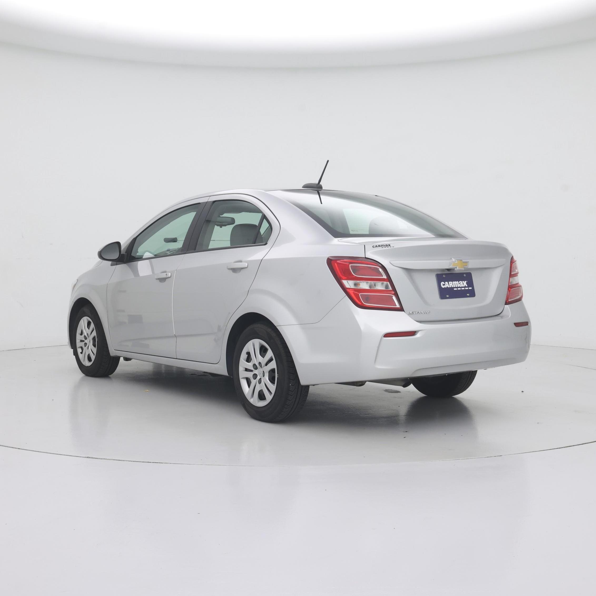 Thumbnail: 2019 Chevrolet Sonic - 2