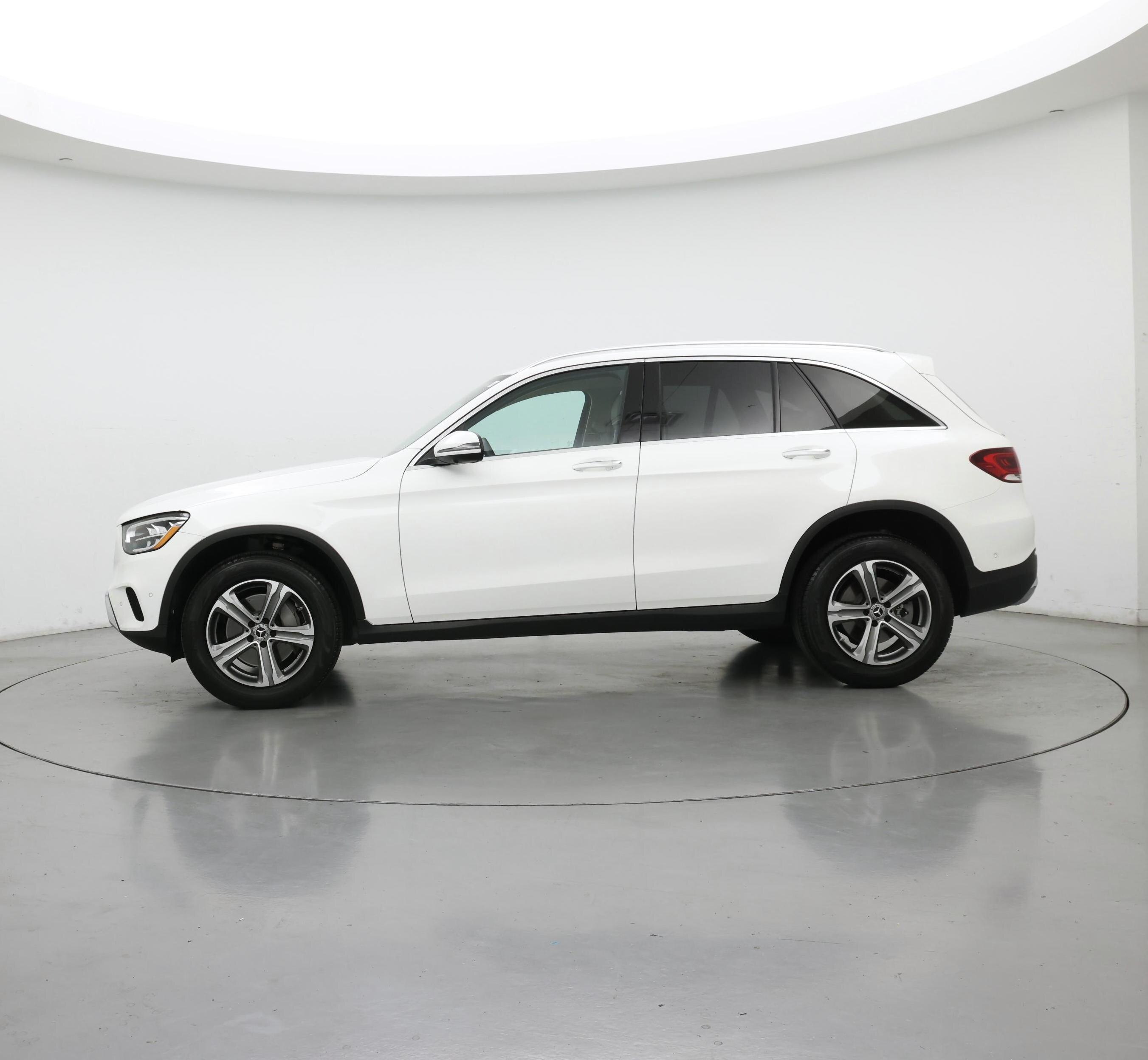 Thumbnail: 2022 Mercedes-Benz GLC - 3