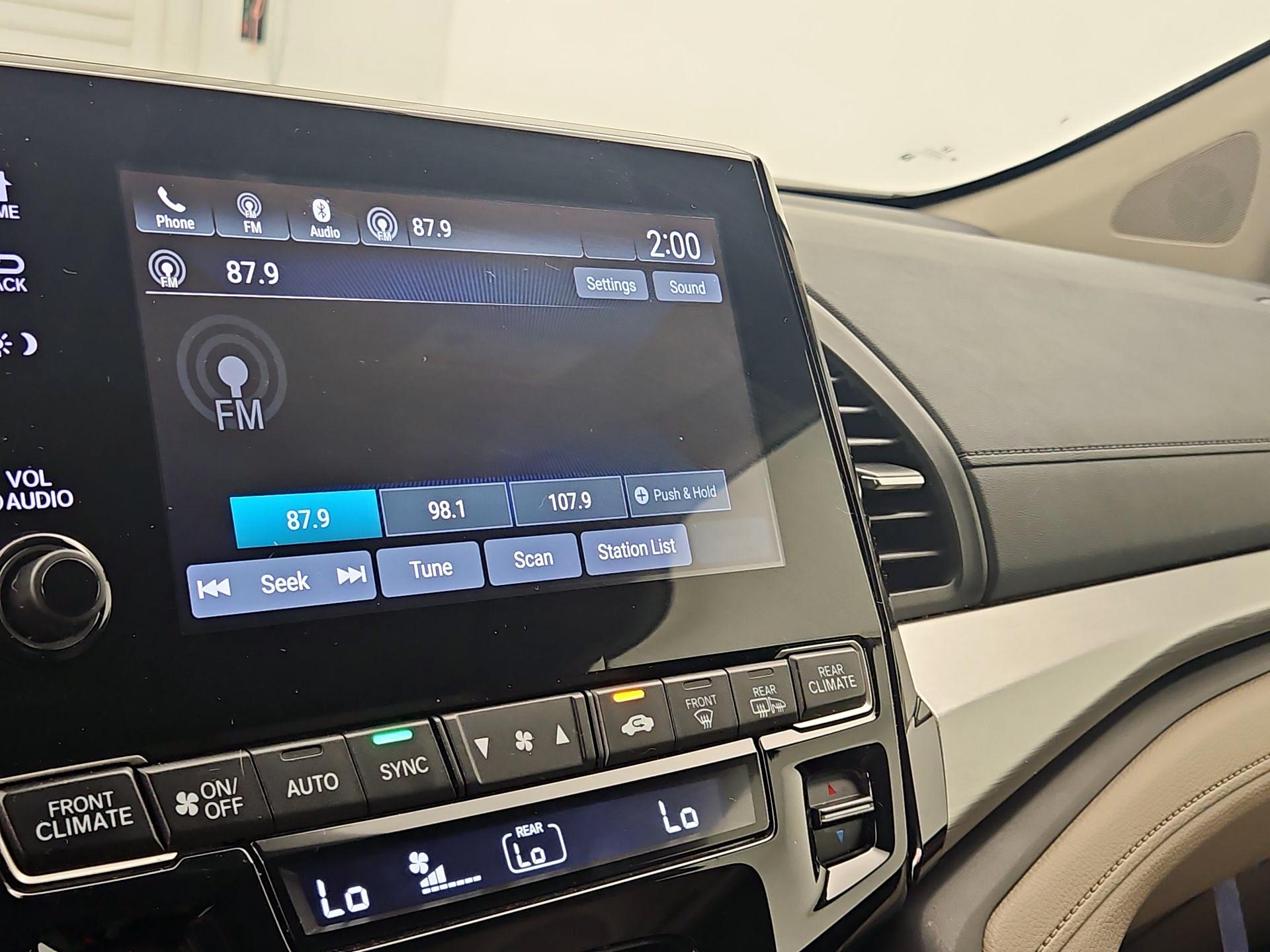 Thumbnail: 2018 Honda Odyssey - 15