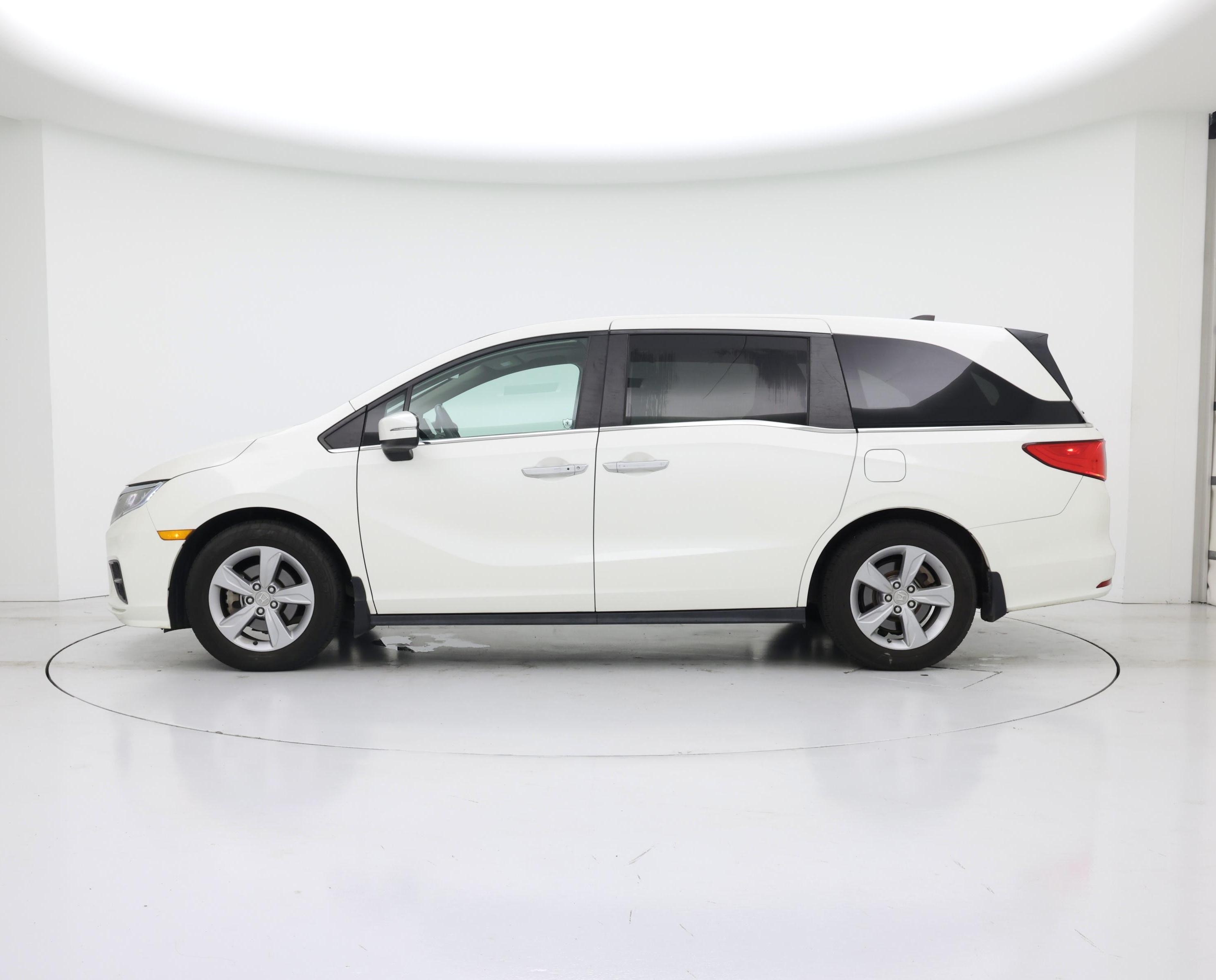 Thumbnail: 2018 Honda Odyssey - 3