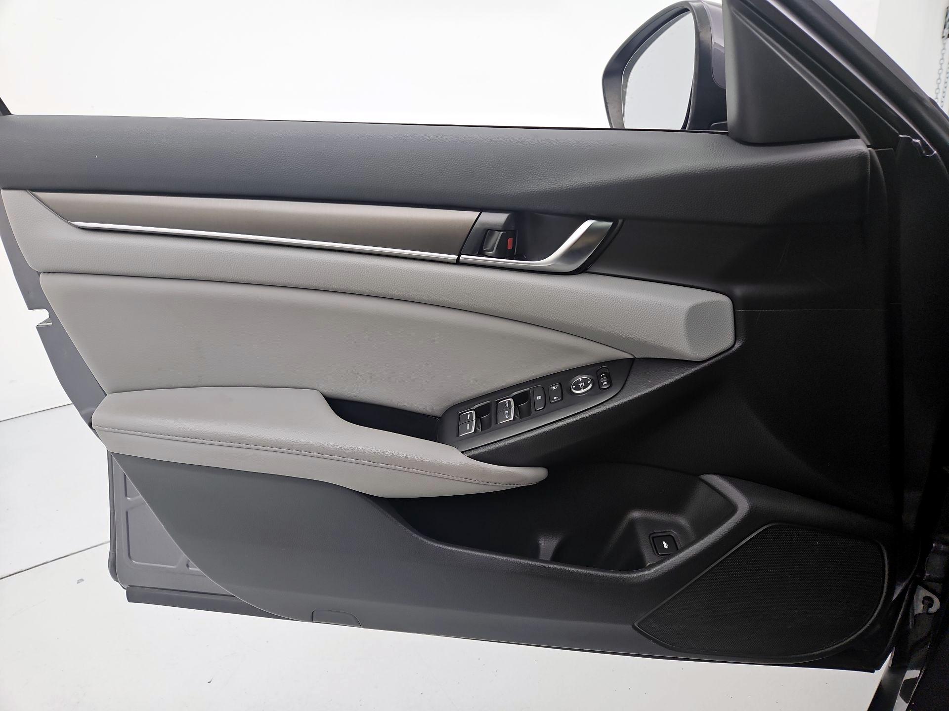 Thumbnail: 2018 Honda Accord - 12