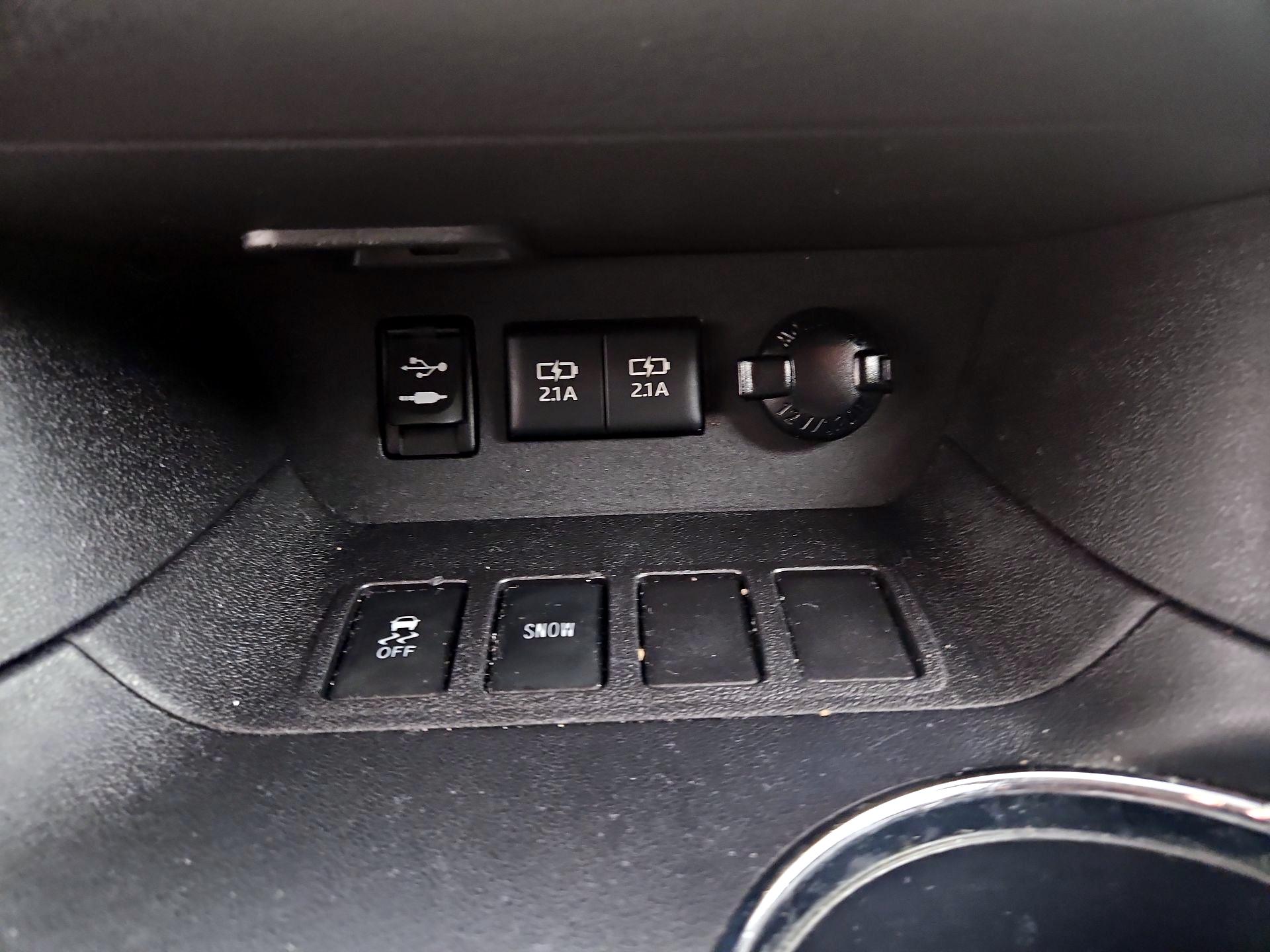 Thumbnail: 2018 Toyota Highlander - 19