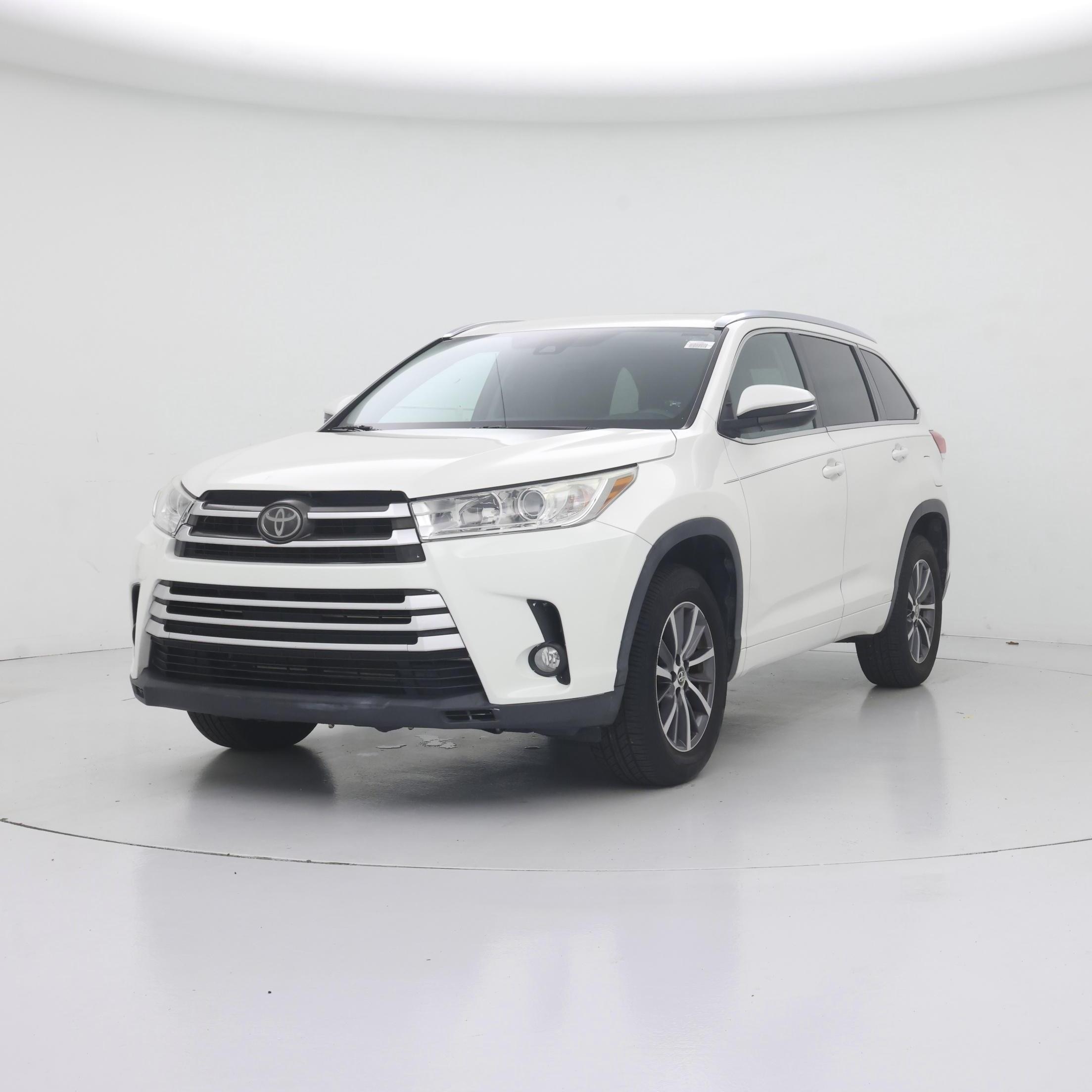 Thumbnail: 2018 Toyota Highlander - 4