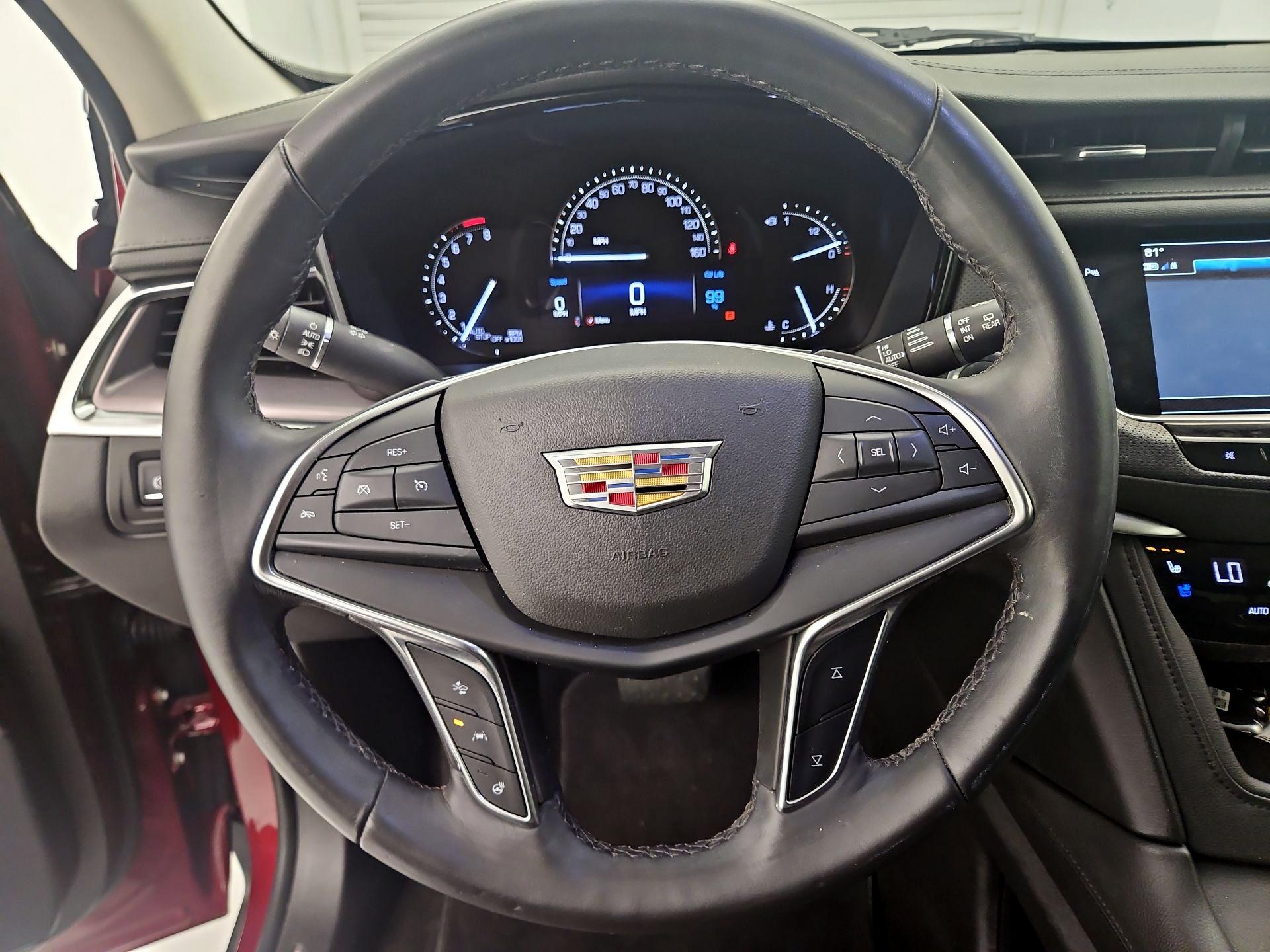Thumbnail: 2018 Cadillac XT5 - 10