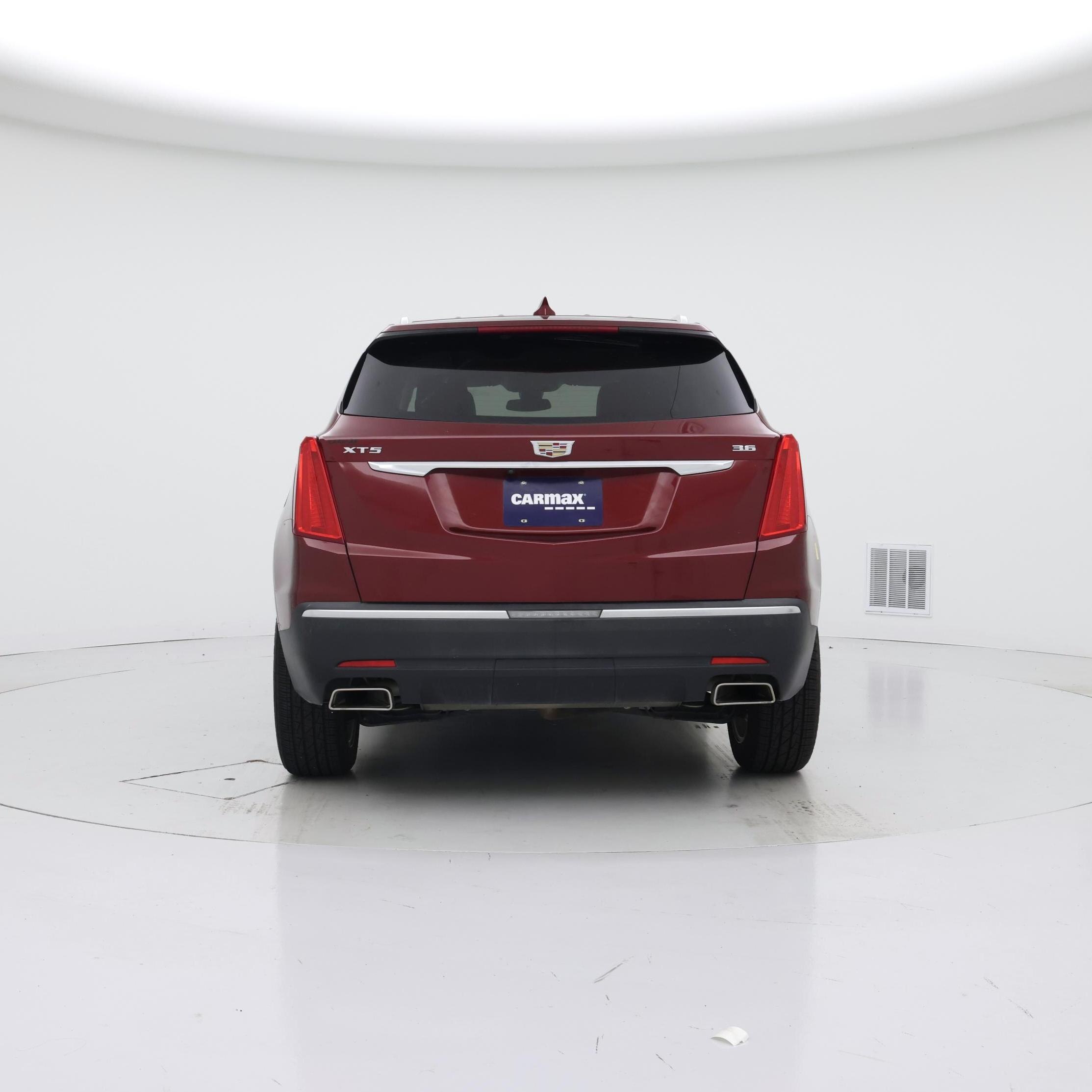 Thumbnail: 2018 Cadillac XT5 - 6