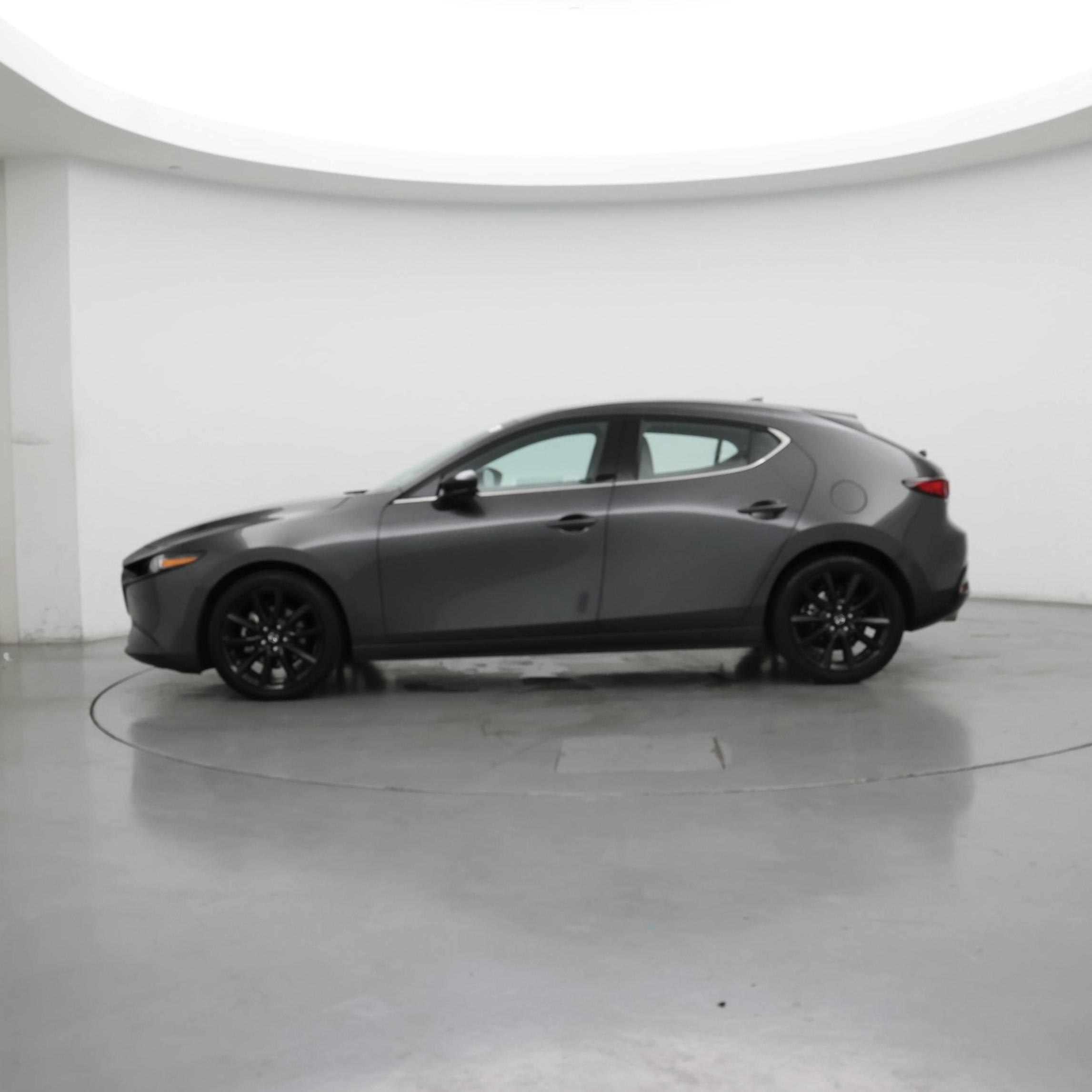 Thumbnail: 2022 Mazda Mazda3 - 3