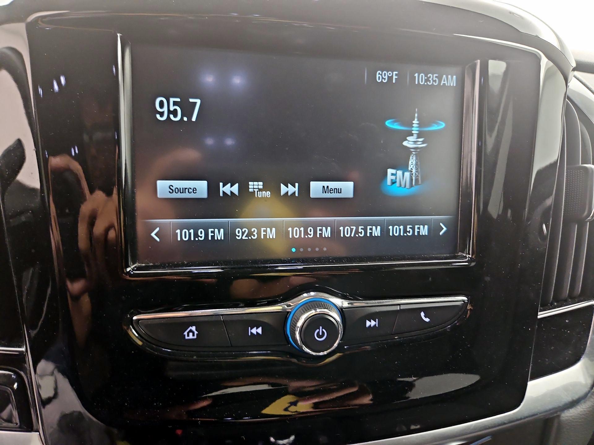 Thumbnail: 2018 Chevrolet Traverse - 15