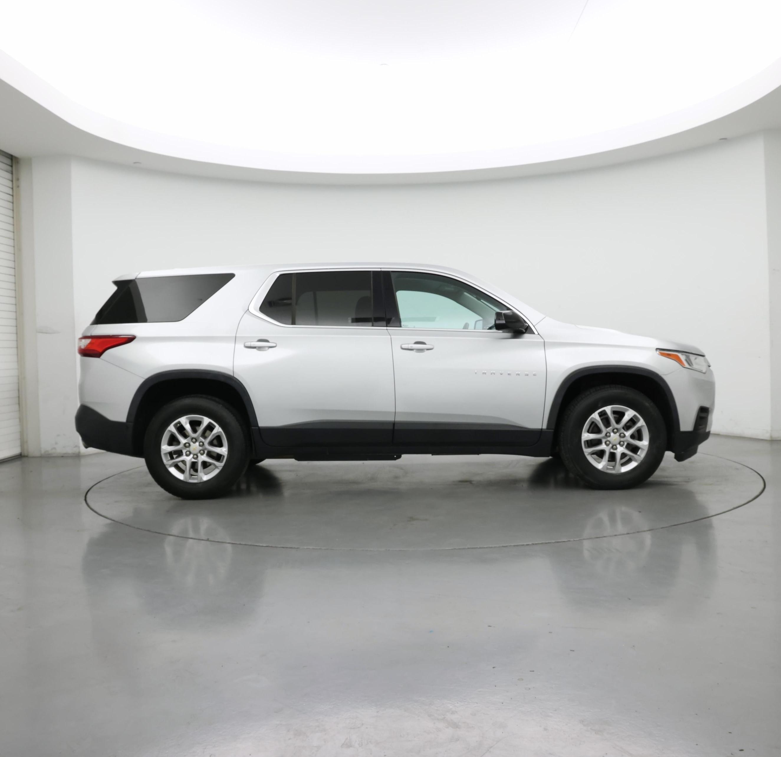 Thumbnail: 2018 Chevrolet Traverse - 7