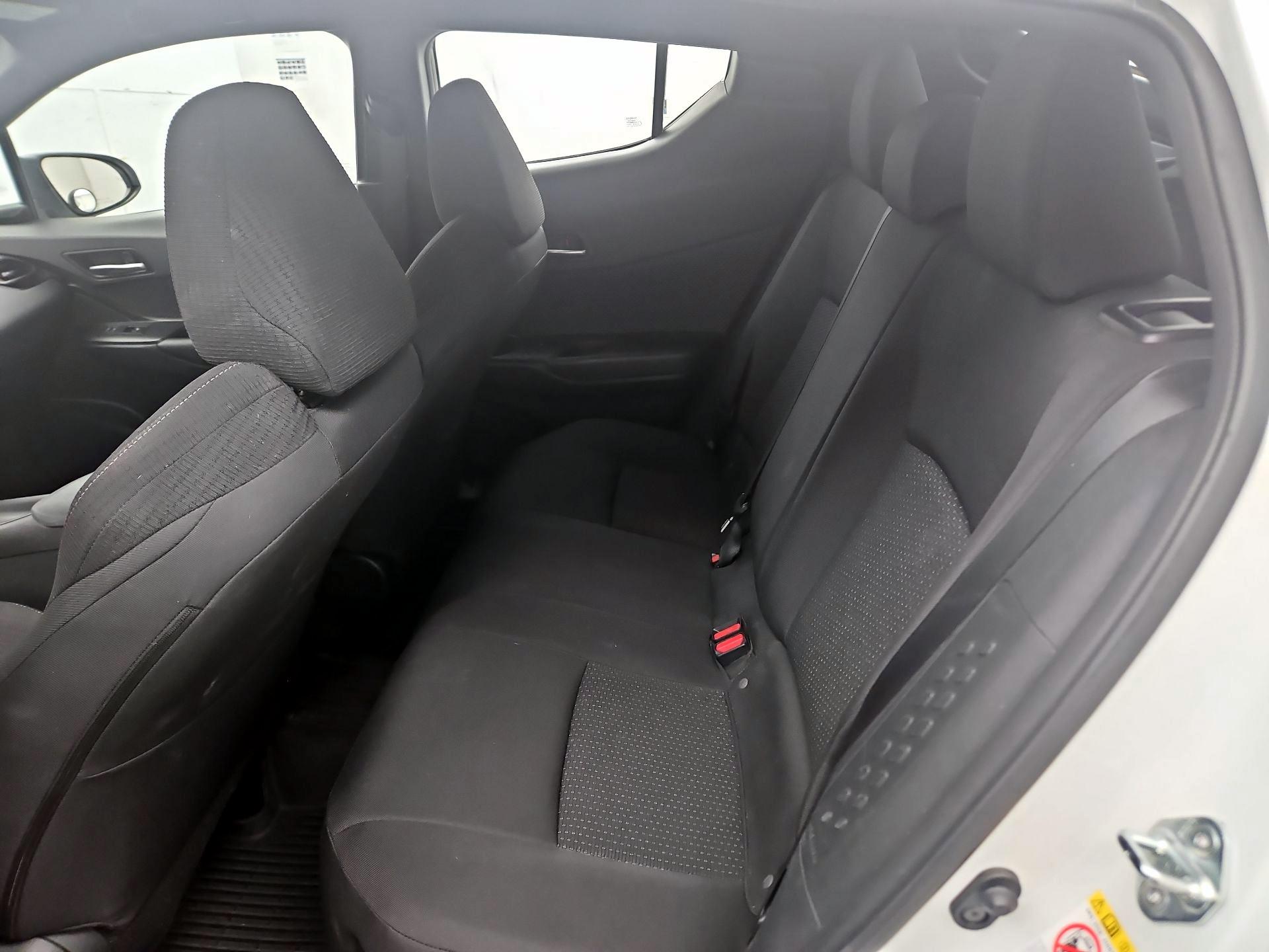 Thumbnail: 2018 Toyota C-HR - 19