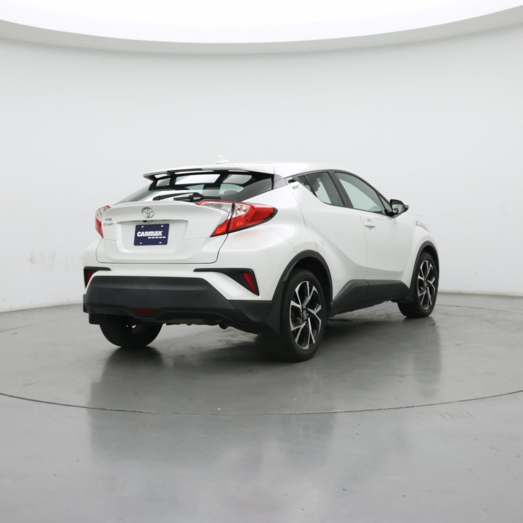 Thumbnail: 2018 Toyota C-HR - 8