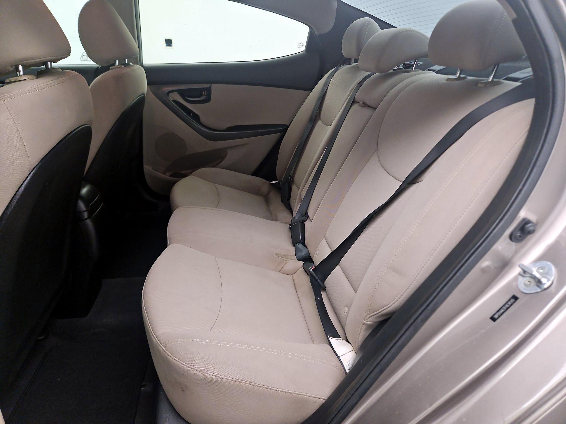 Thumbnail: 2015 Hyundai Elantra - 17