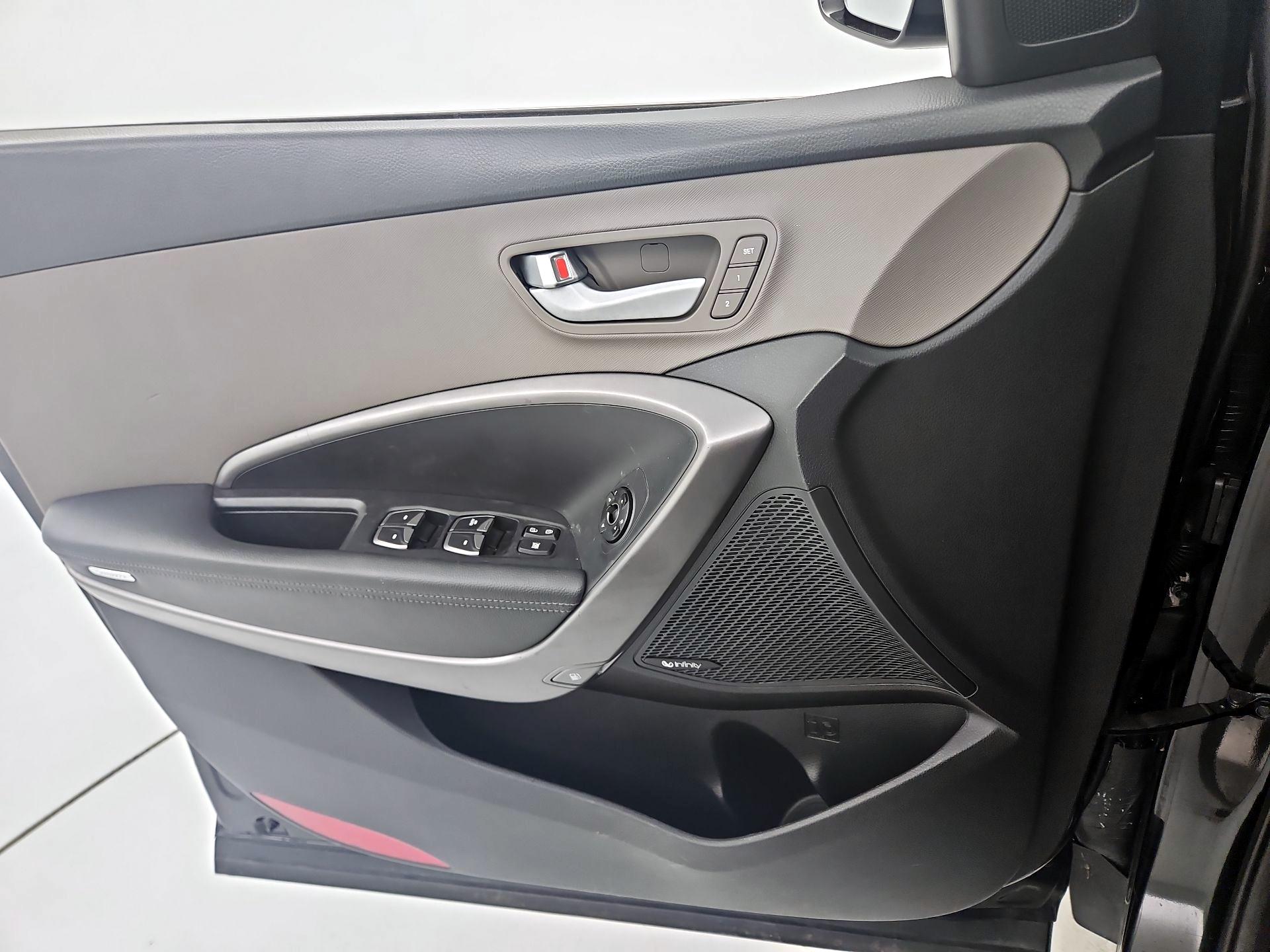 Thumbnail: 2014 Hyundai Santa Fe - 12