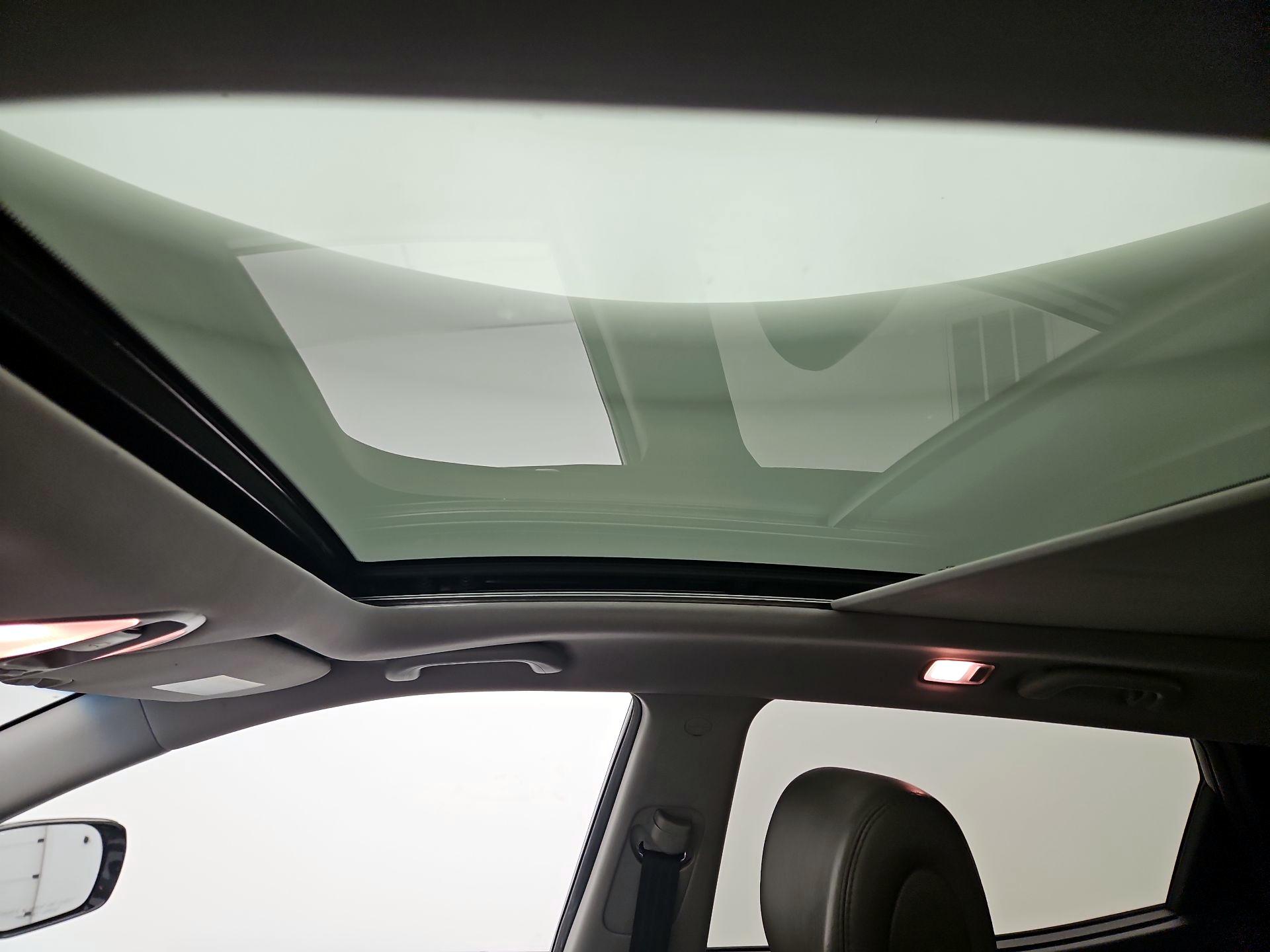 Thumbnail: 2014 Hyundai Santa Fe - 20