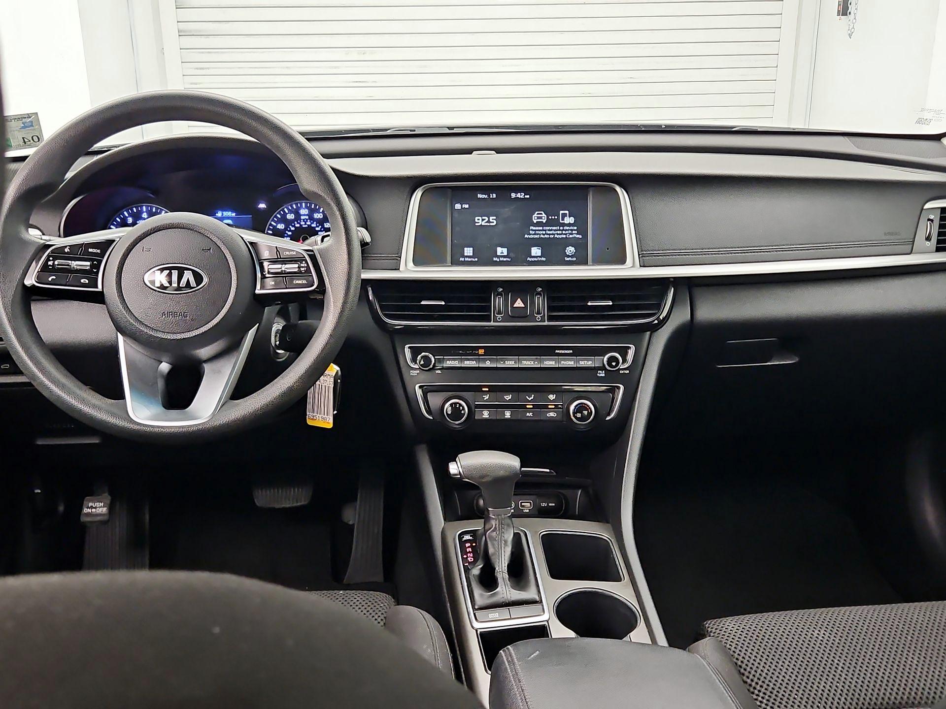 Thumbnail: 2020 Kia Optima - 9