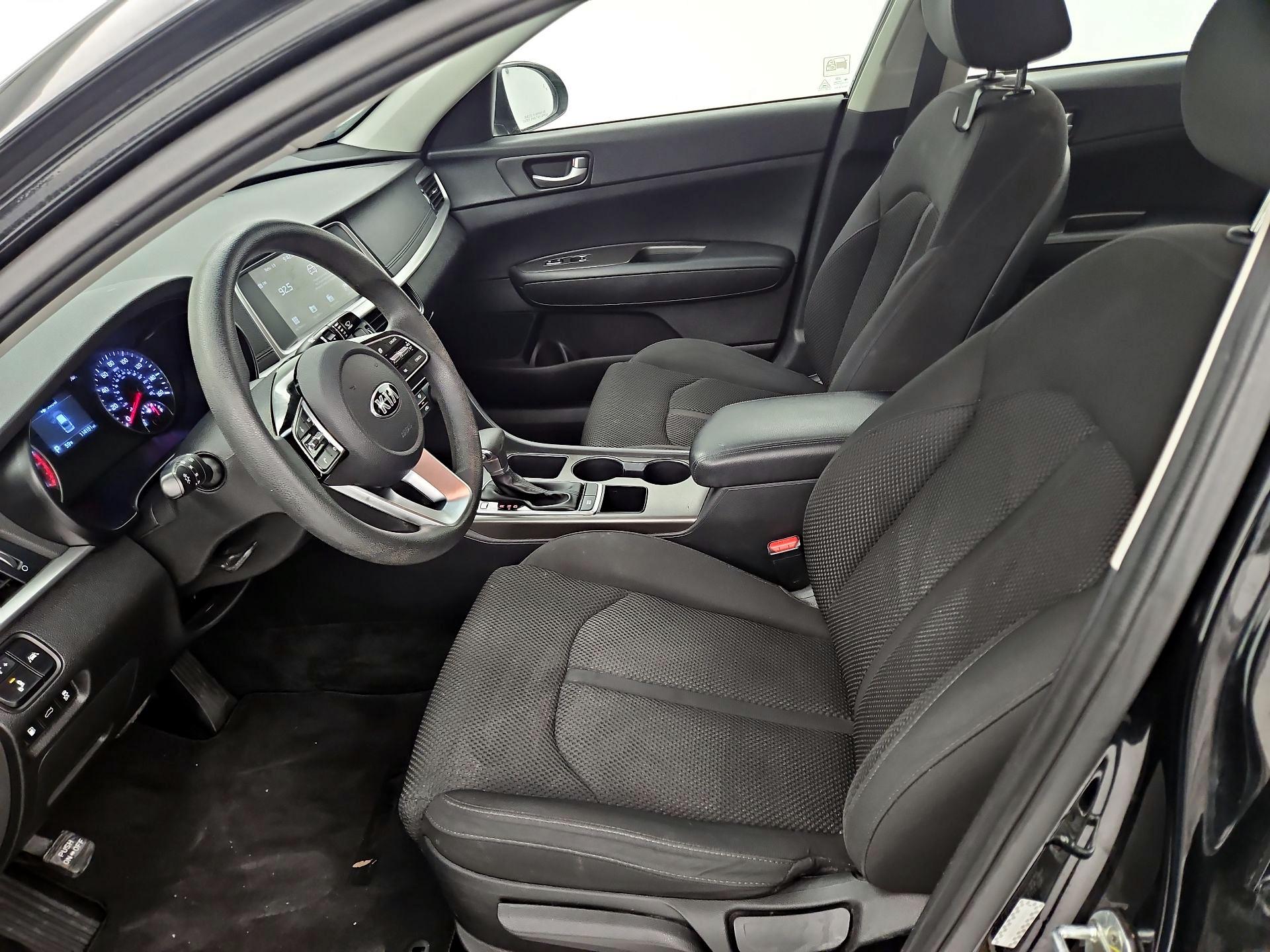 Thumbnail: 2020 Kia Optima - 11