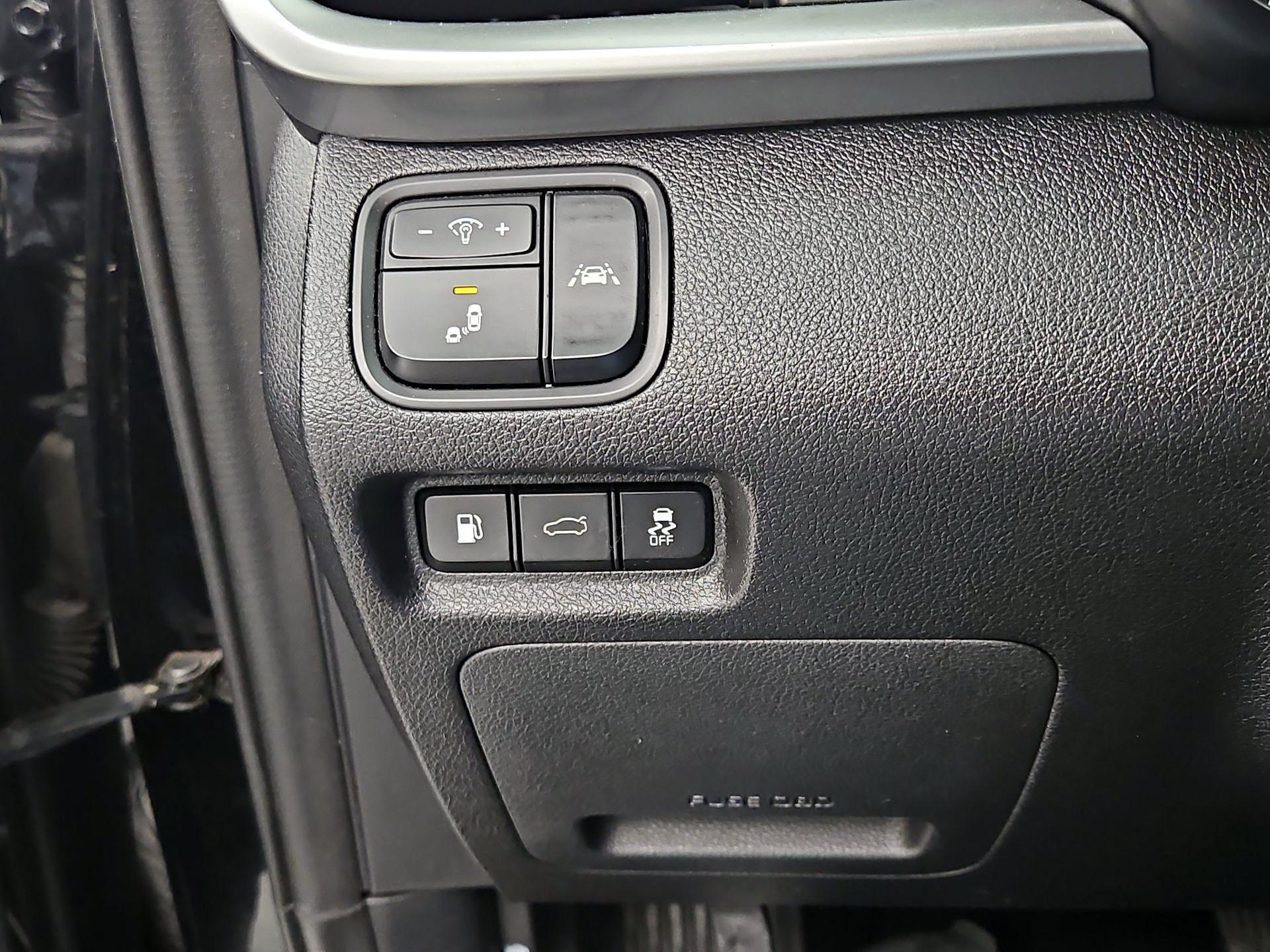 Thumbnail: 2020 Kia Optima - 13