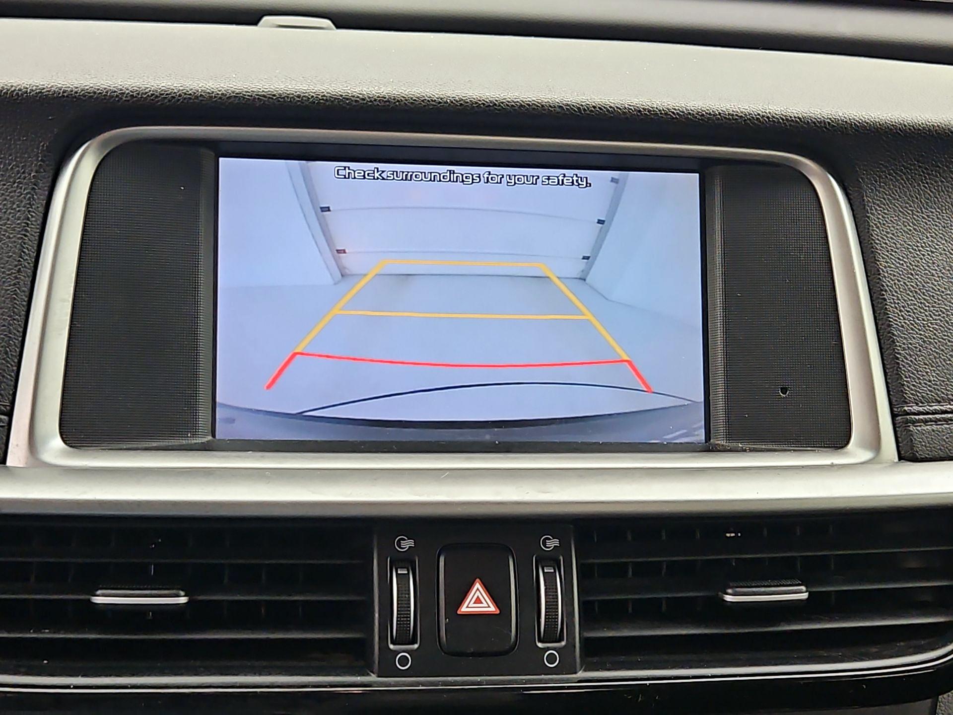 Thumbnail: 2020 Kia Optima - 14