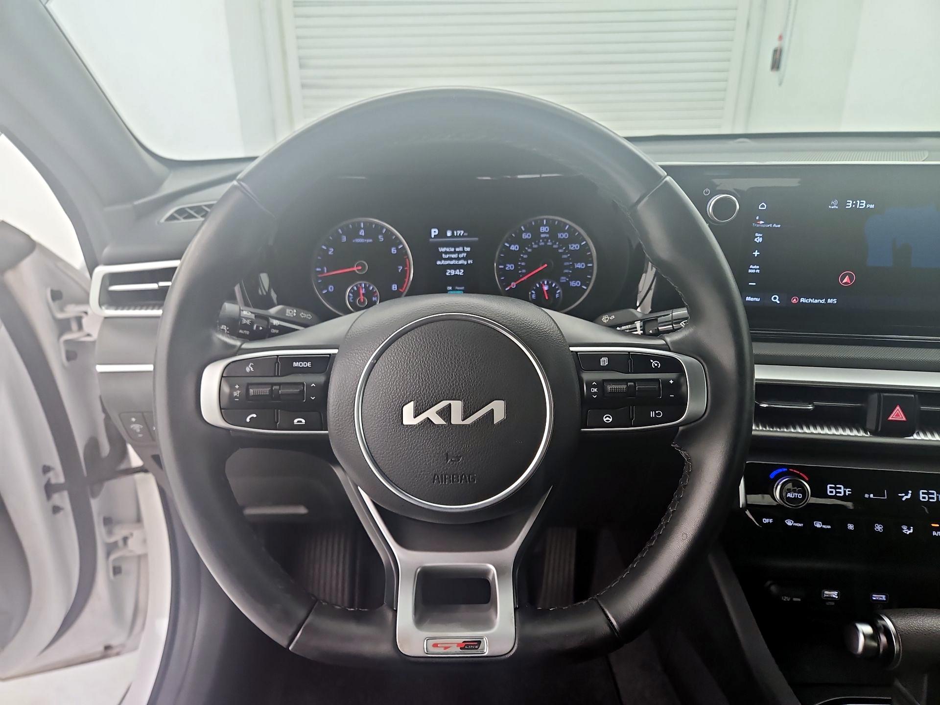 Thumbnail: 2022 Kia K5 - 10
