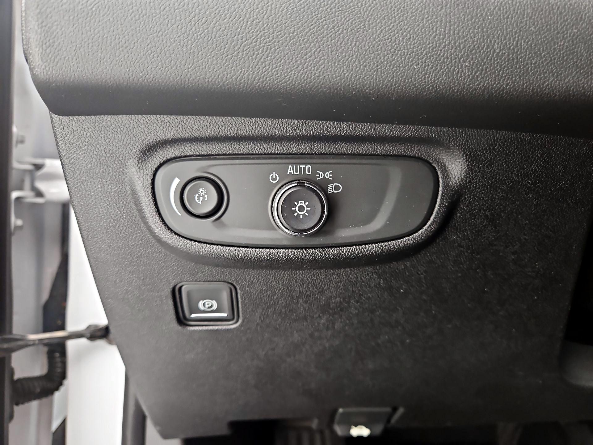 Thumbnail: 2018 GMC Terrain - 13