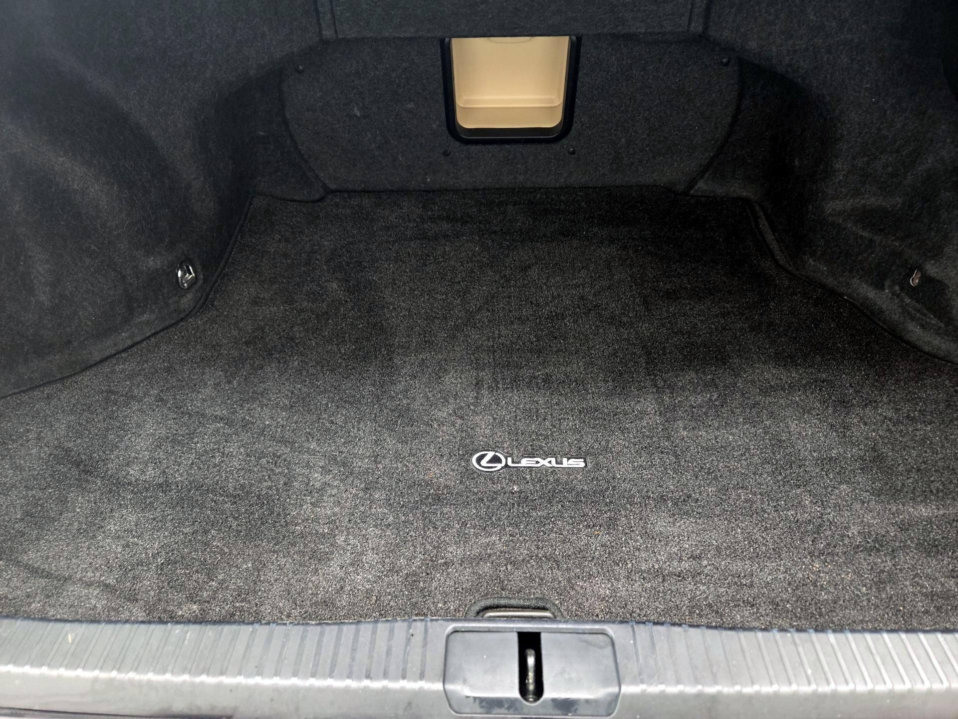 Thumbnail: 2017 Lexus ES - 20