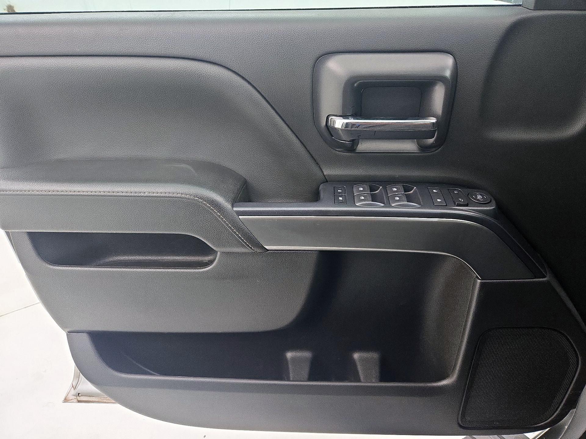 Thumbnail: 2019 Chevrolet Silverado 1500 - 12