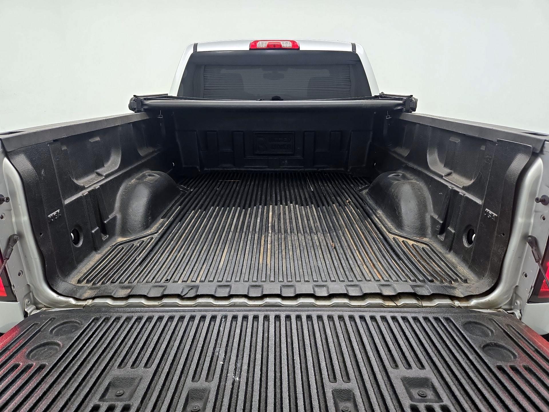 Thumbnail: 2019 Chevrolet Silverado 1500 - 20