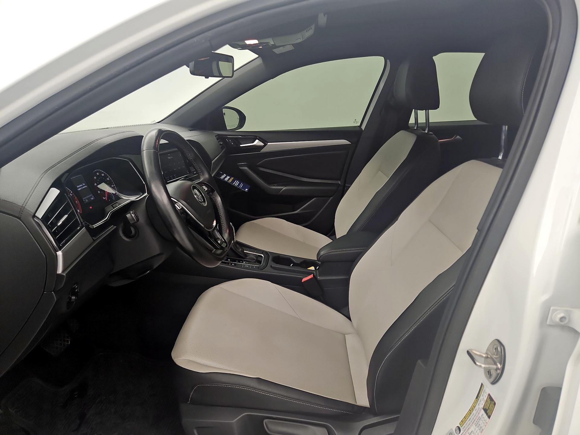 Thumbnail: 2019 Volkswagen Jetta - 11