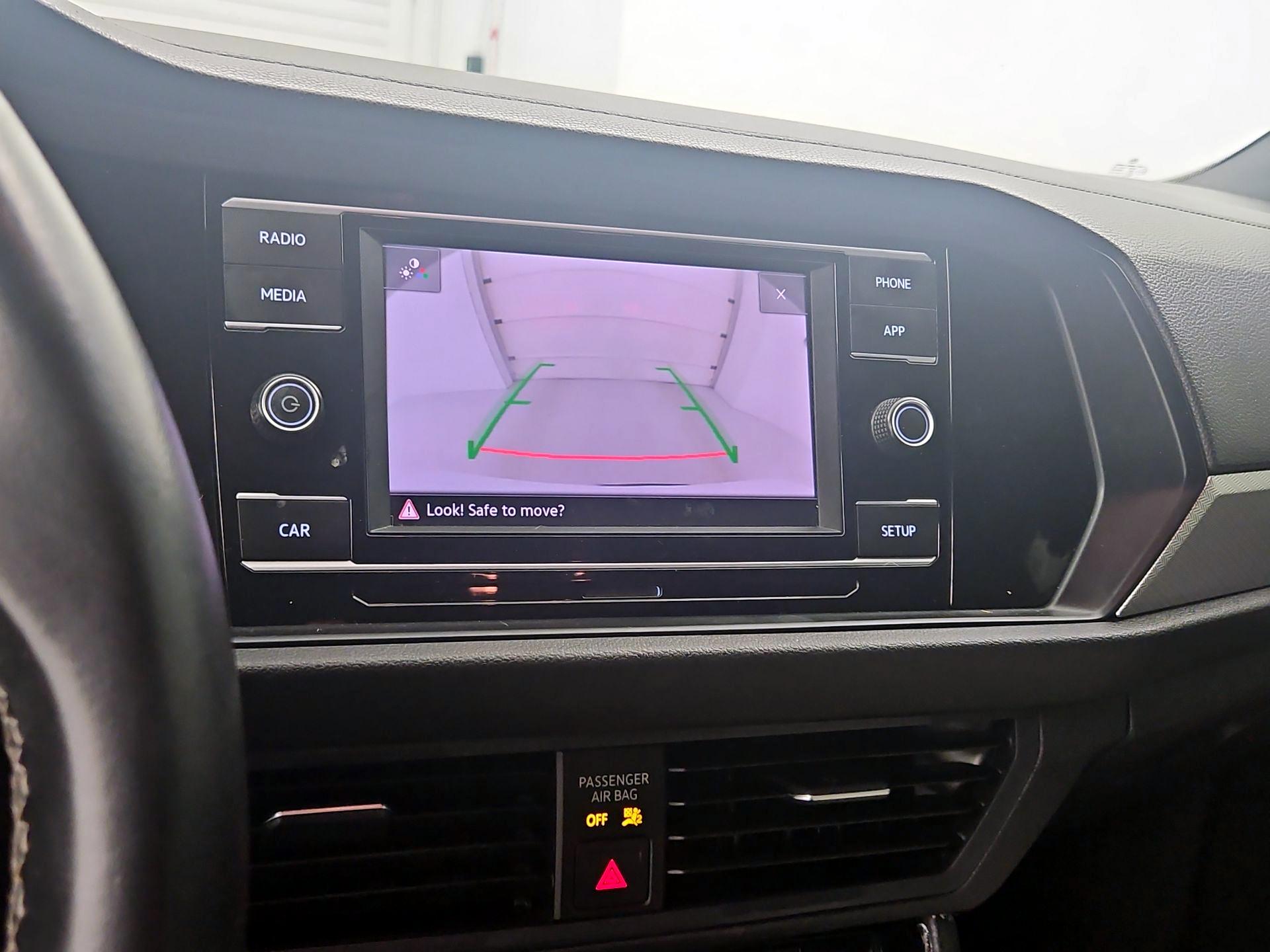 Thumbnail: 2019 Volkswagen Jetta - 14