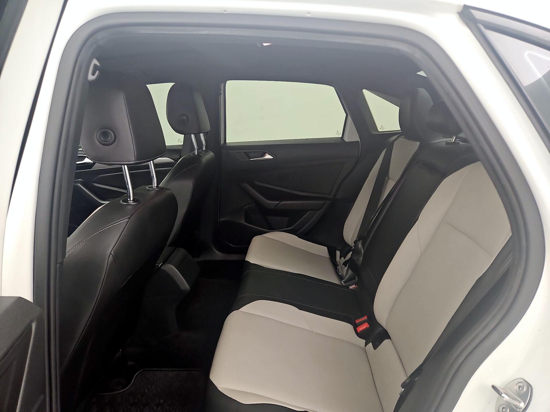 Thumbnail: 2019 Volkswagen Jetta - 20