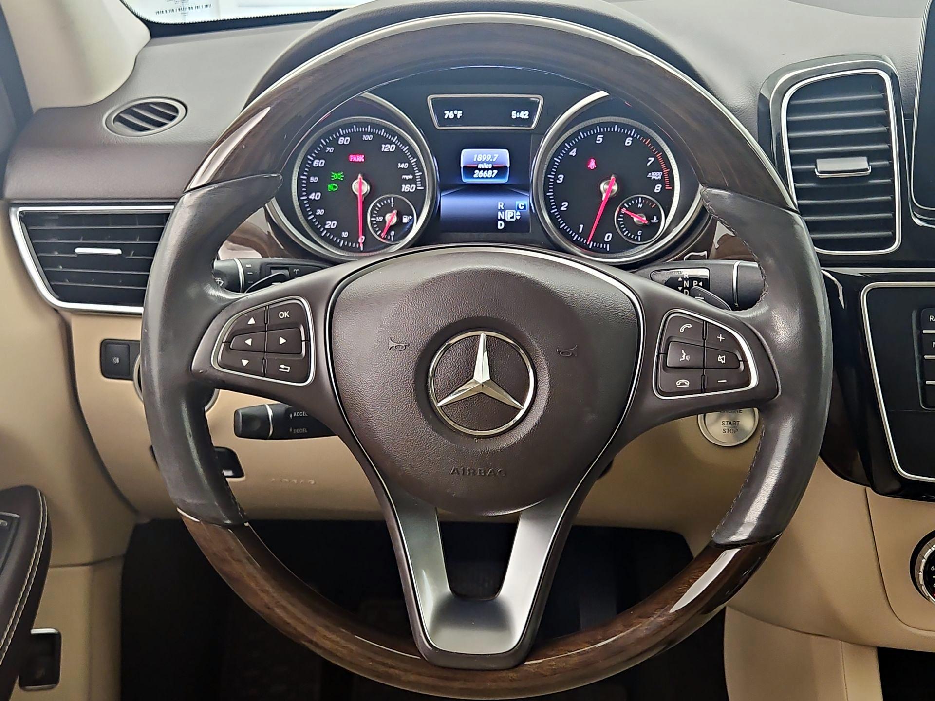 Thumbnail: 2017 Mercedes-Benz GLE - 10