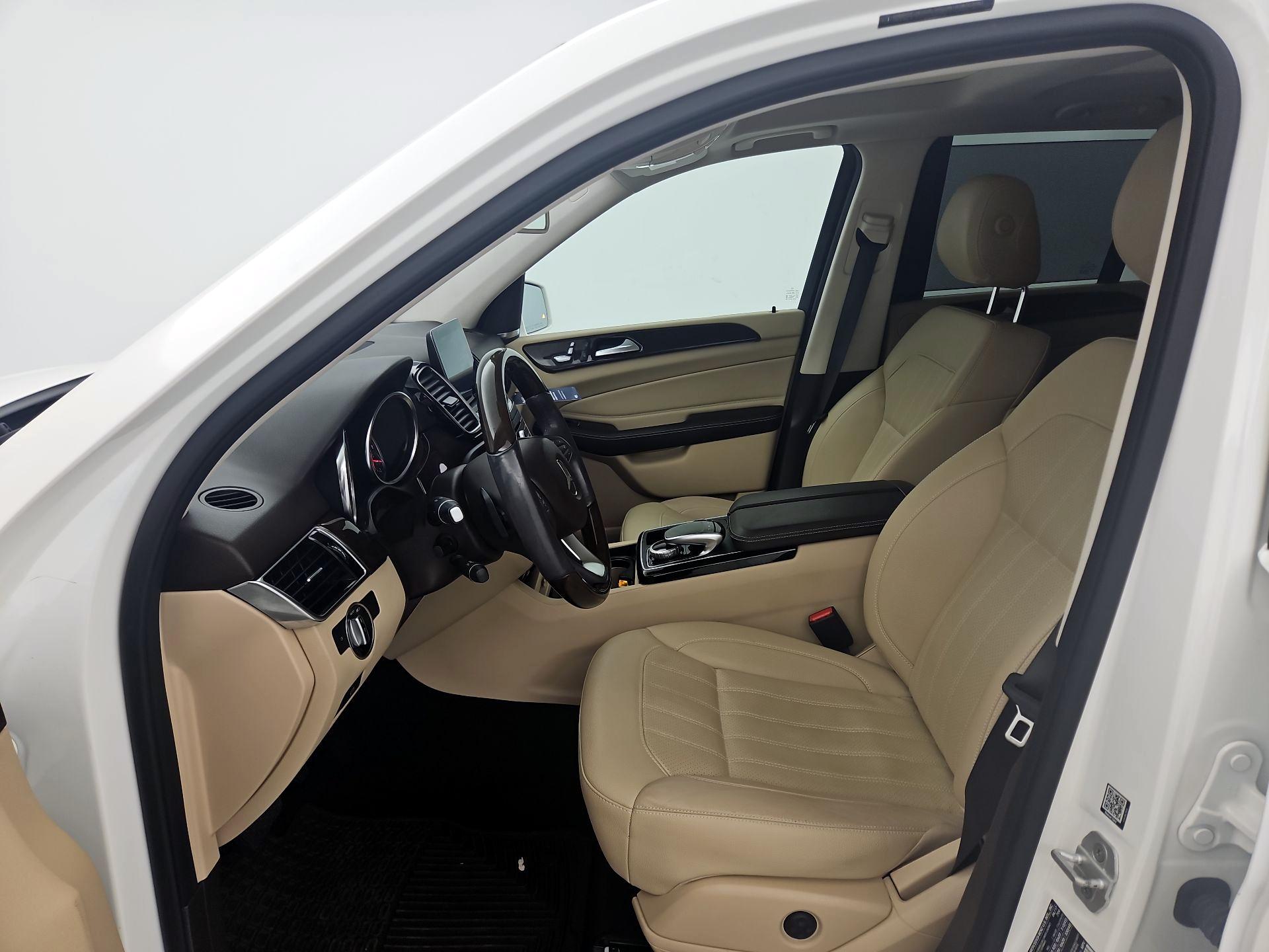 Thumbnail: 2017 Mercedes-Benz GLE - 11