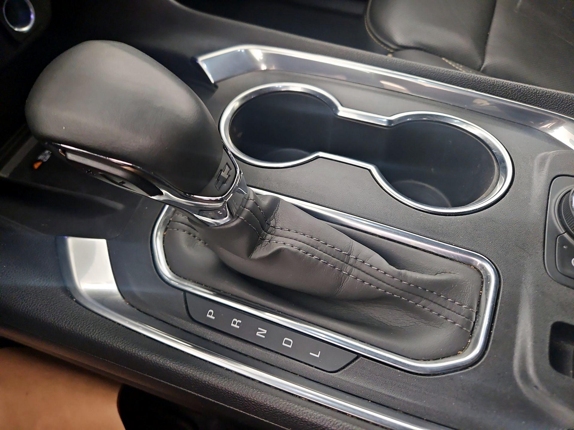 Thumbnail: 2023 Chevrolet Traverse - 17