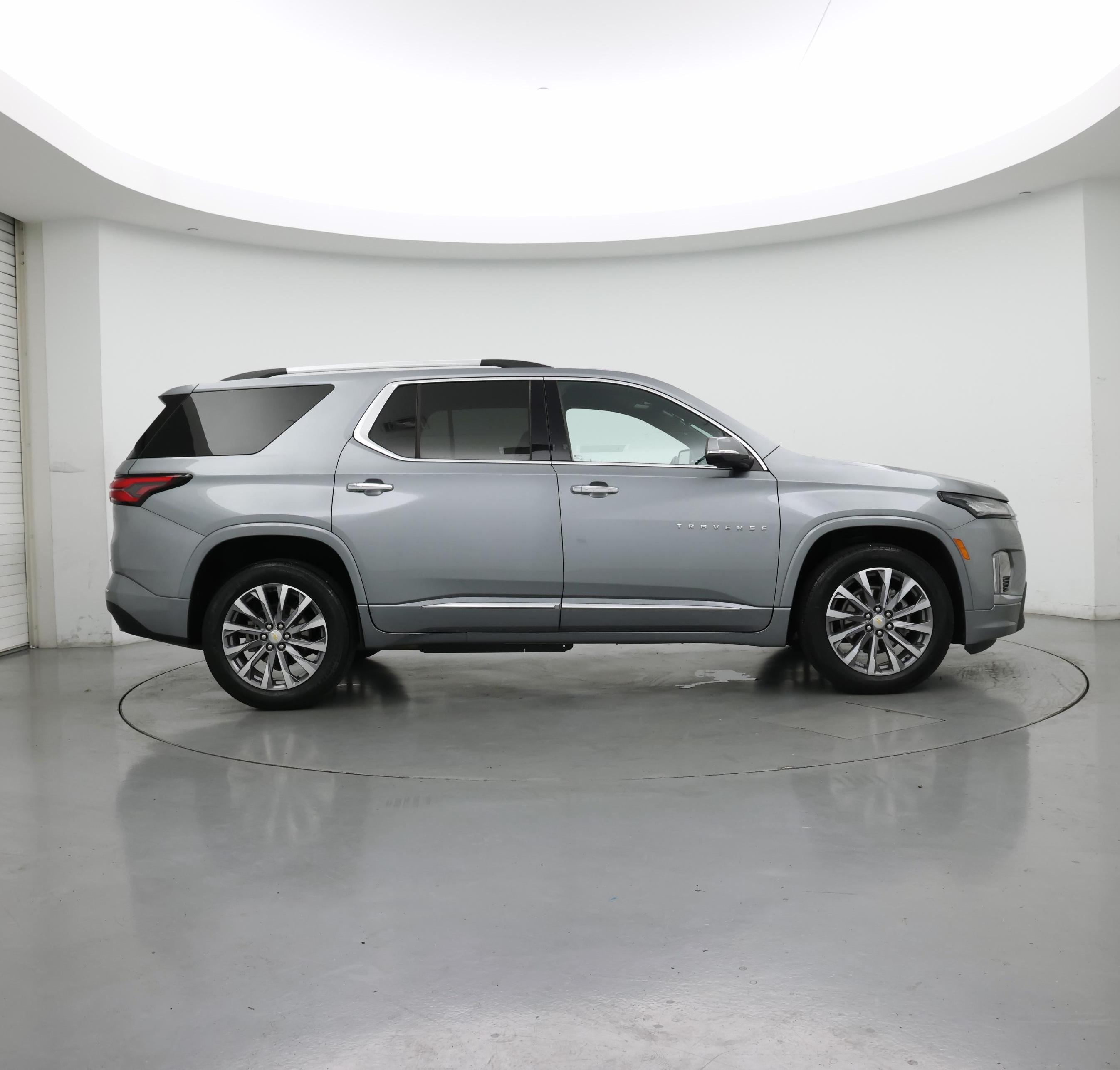 Thumbnail: 2023 Chevrolet Traverse - 7