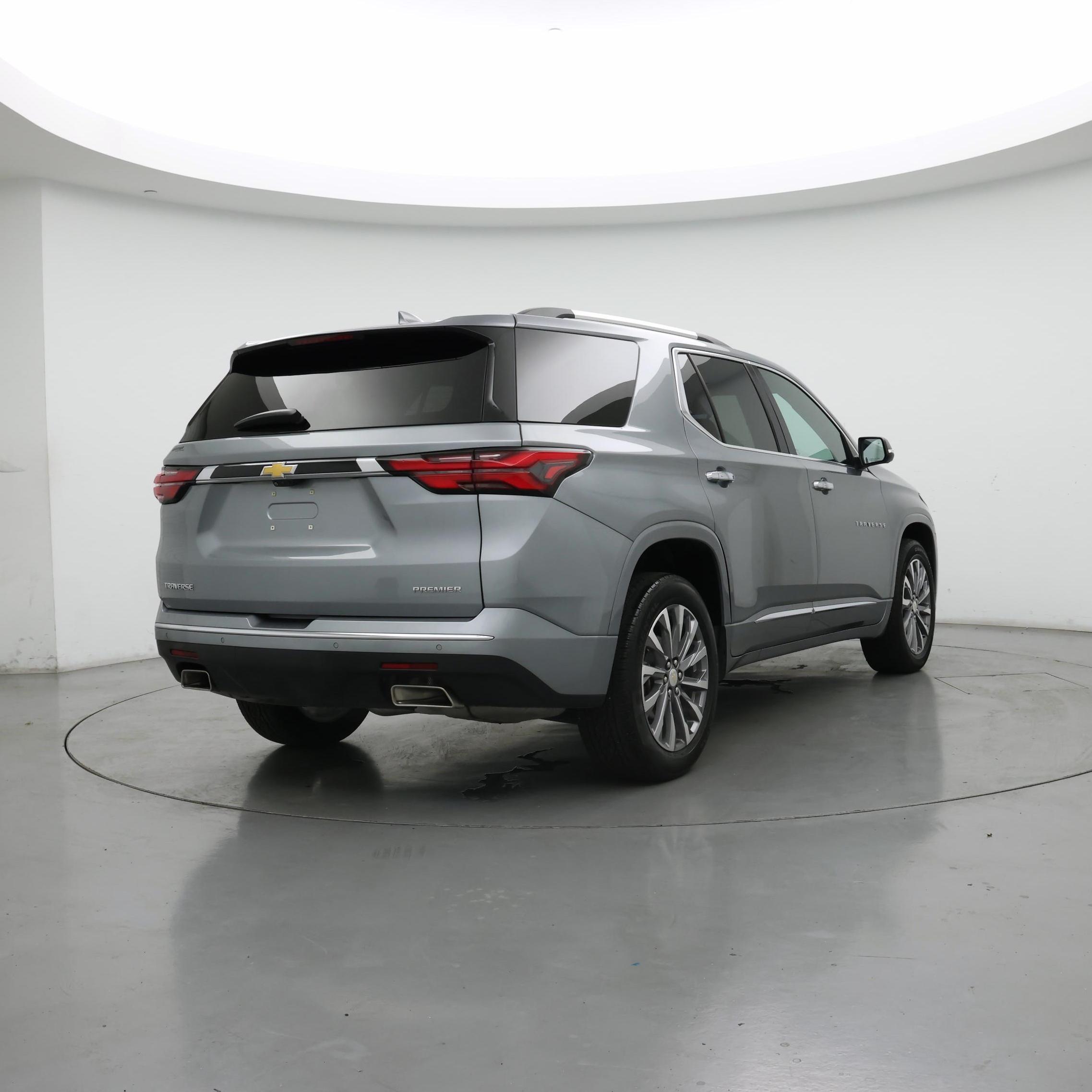 Thumbnail: 2023 Chevrolet Traverse - 8