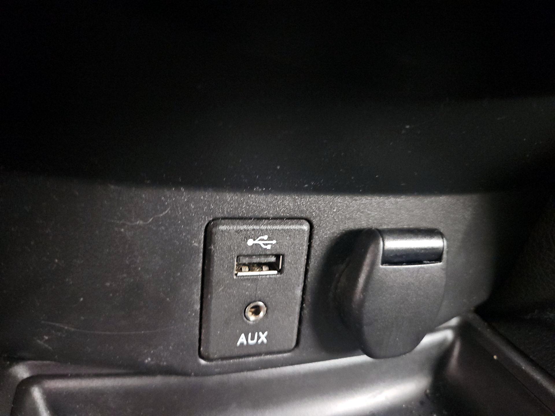 Thumbnail: 2016 Nissan Rogue - 18