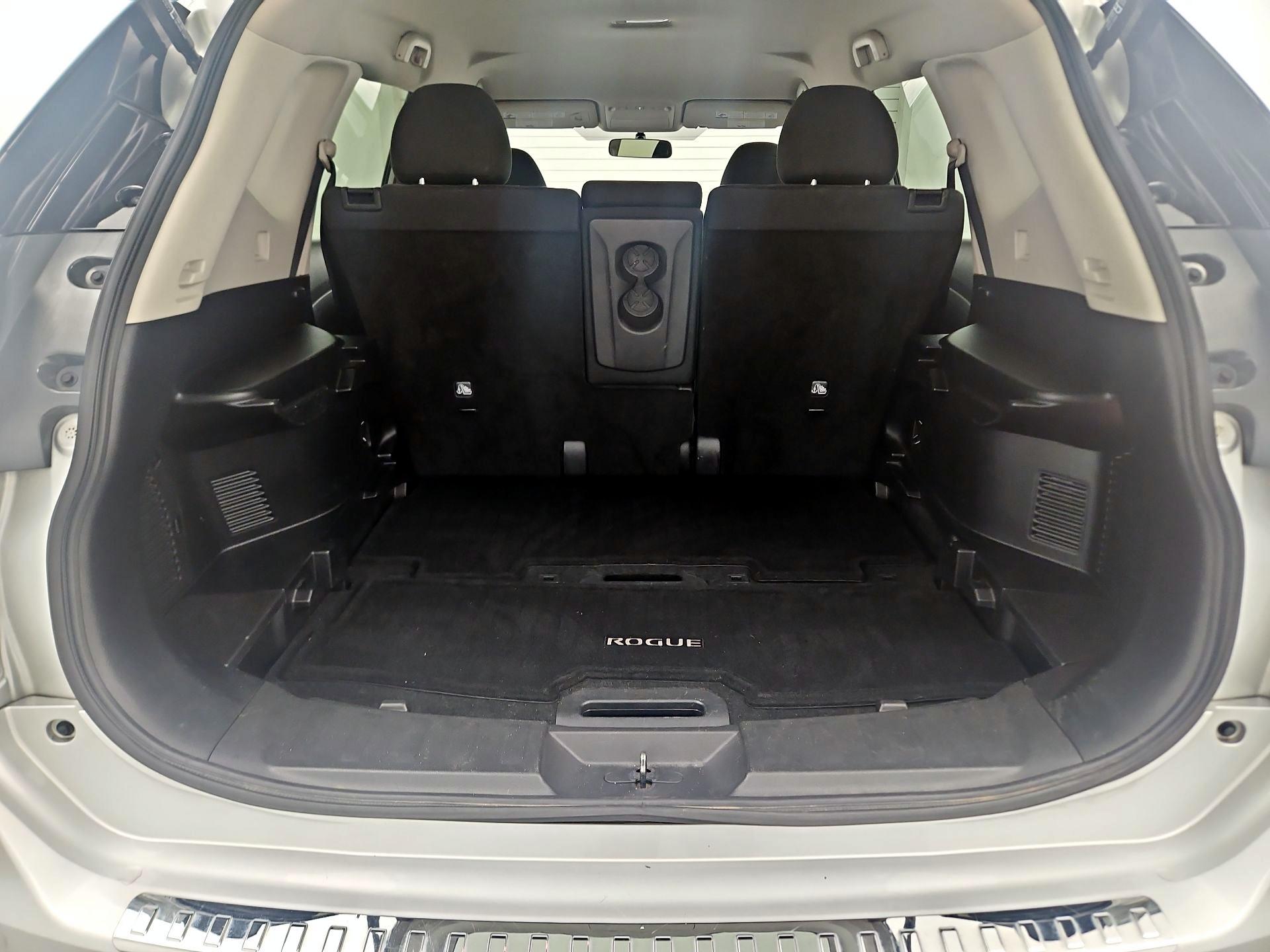 Thumbnail: 2016 Nissan Rogue - 20