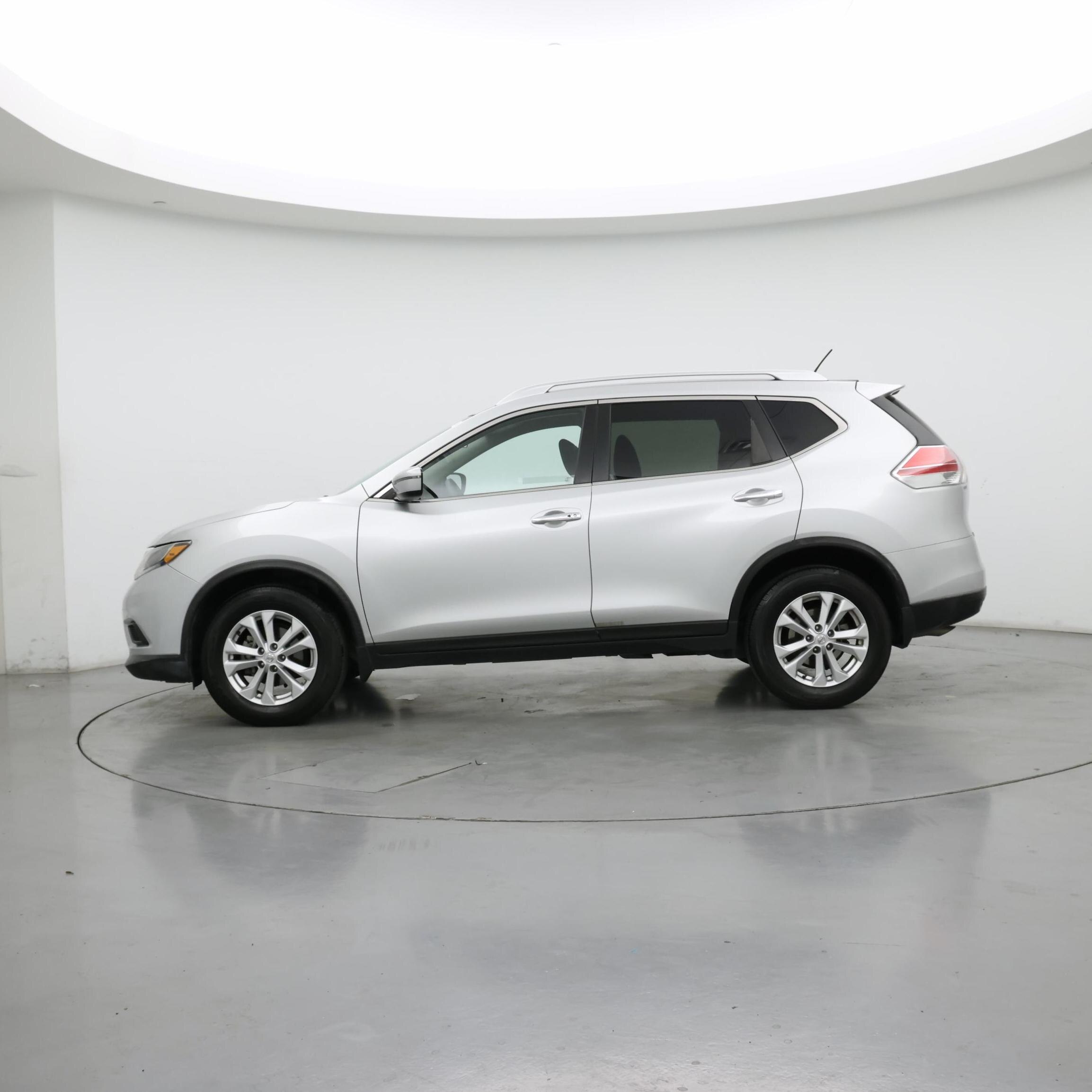 Thumbnail: 2016 Nissan Rogue - 3