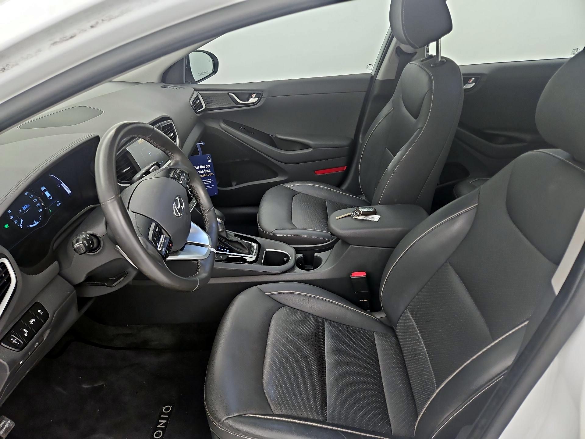 Thumbnail: 2019 Hyundai Ioniq - 11